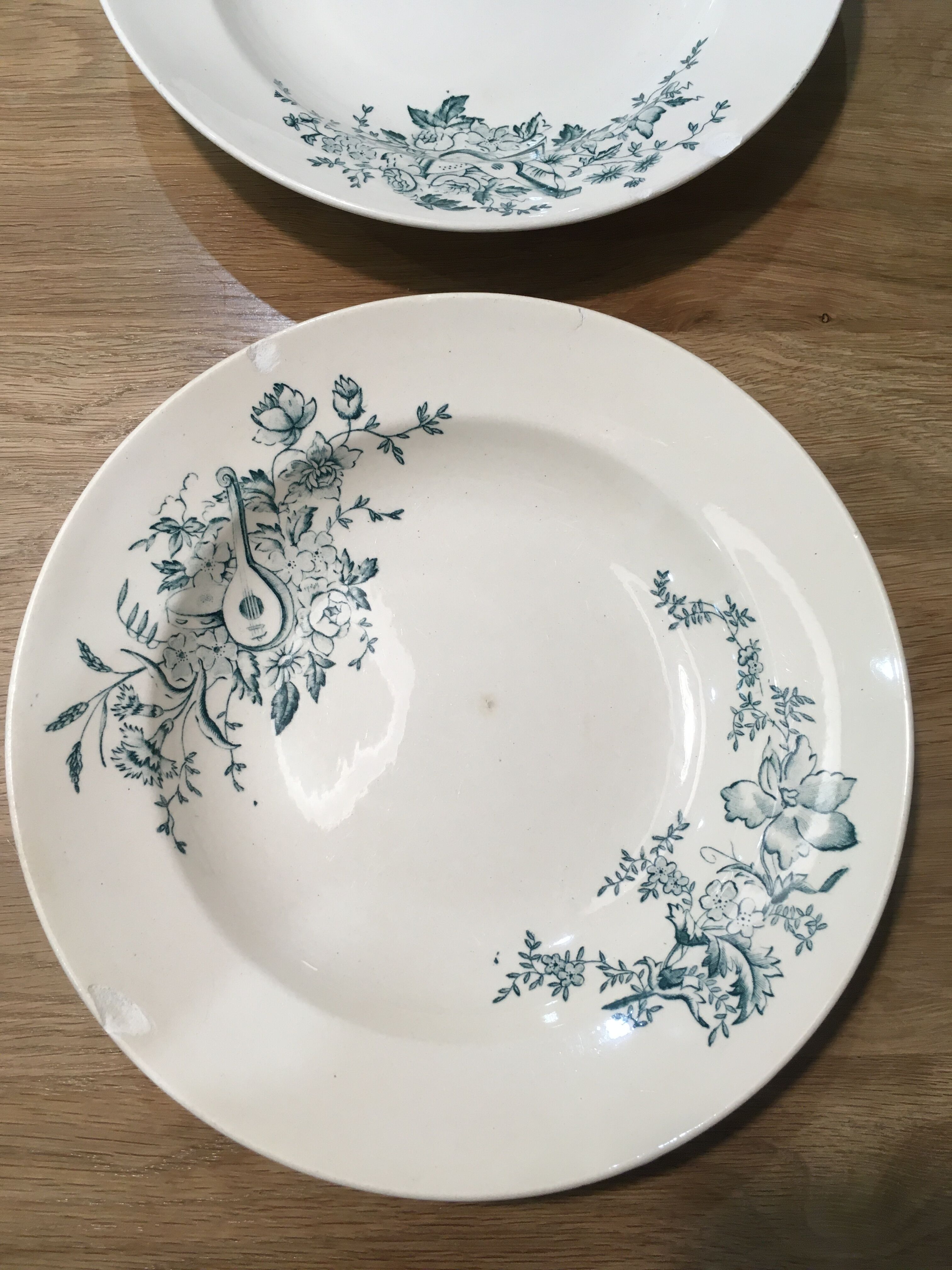 Lot 4 assiettes Terre de Fer Rameau Longchamp