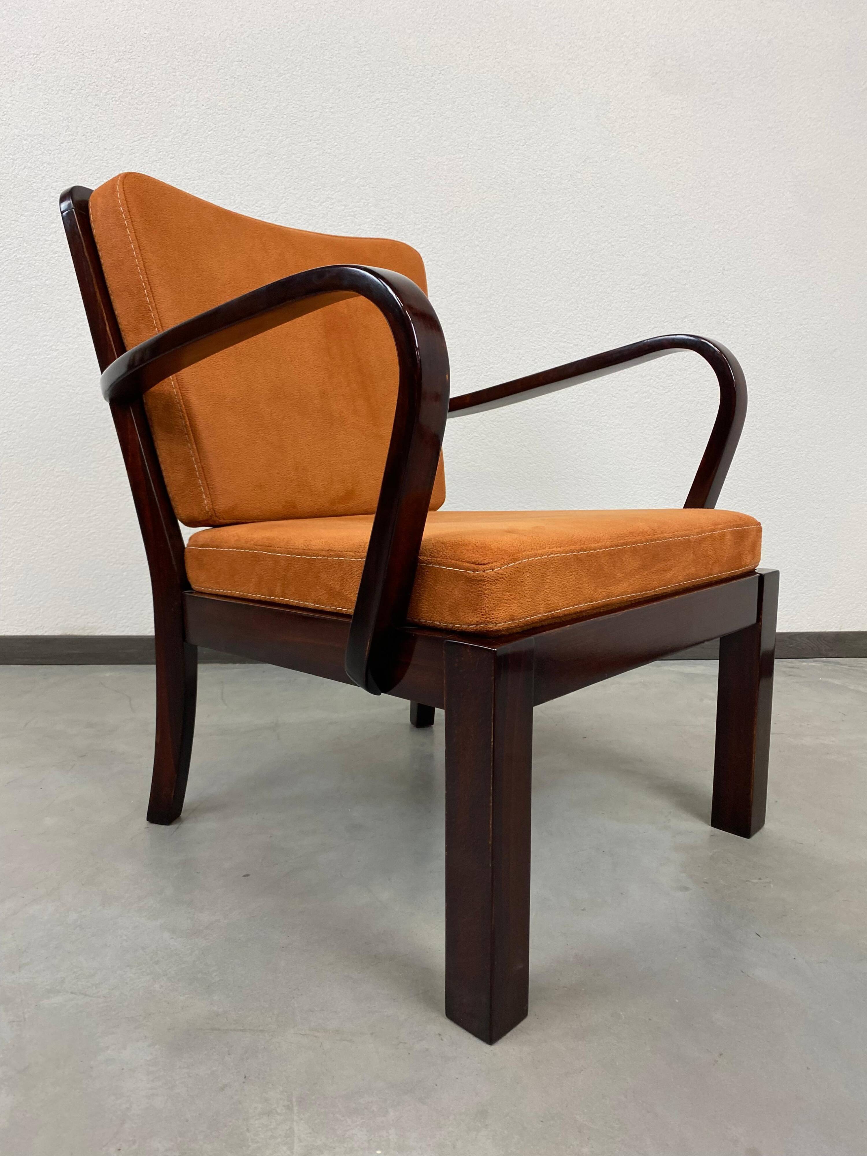 Paire de fauteuils Thonet Mundus