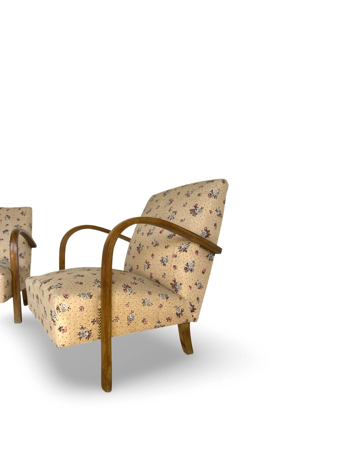 Ensemble de fauteuils Art Déco avec accoudoirs en hêtre arqués.