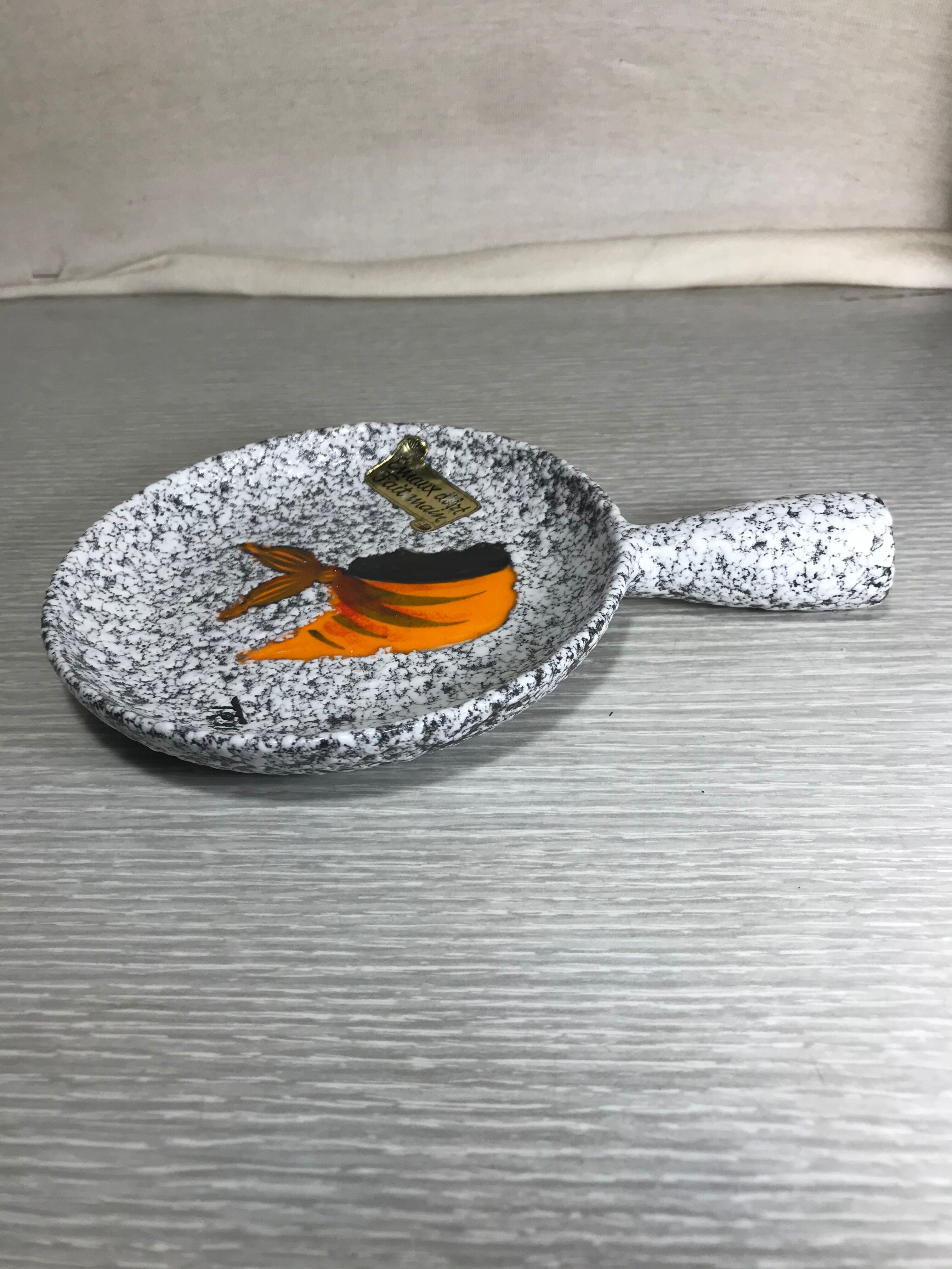 Lot 15 ancient ceramics enamelled Tess