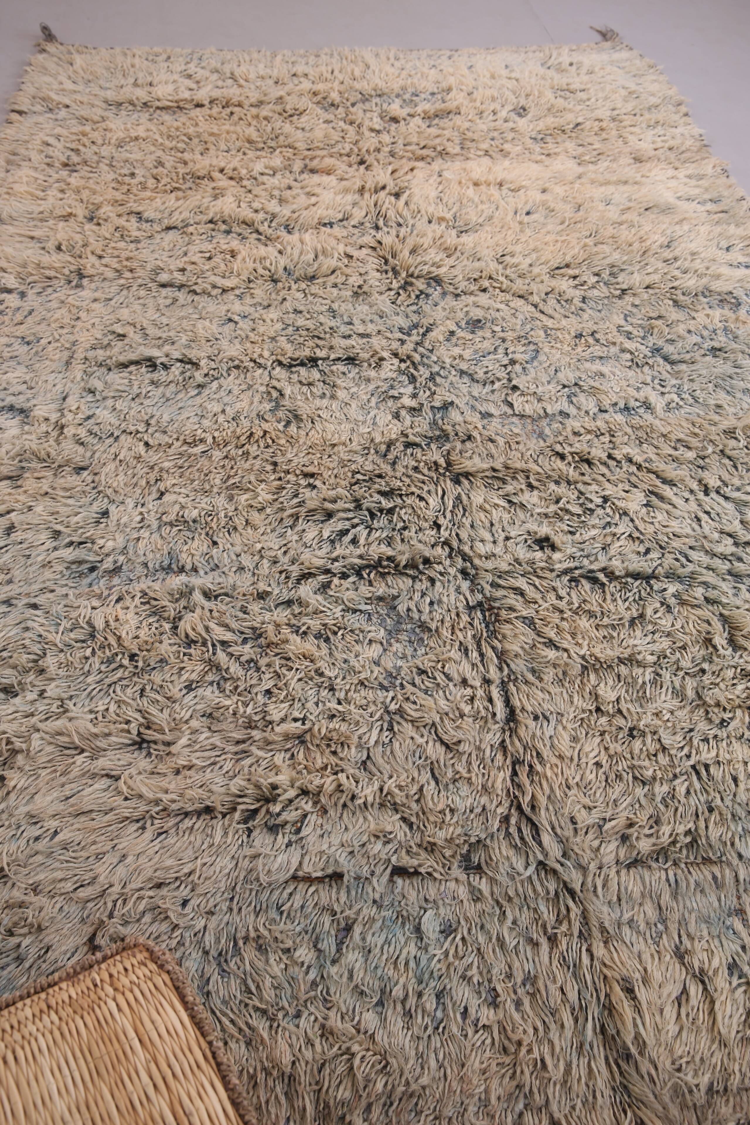 Shag Vintage Moroccan Rug 202 x 325 cm - Berber Wool Rug - Handmade Rug
