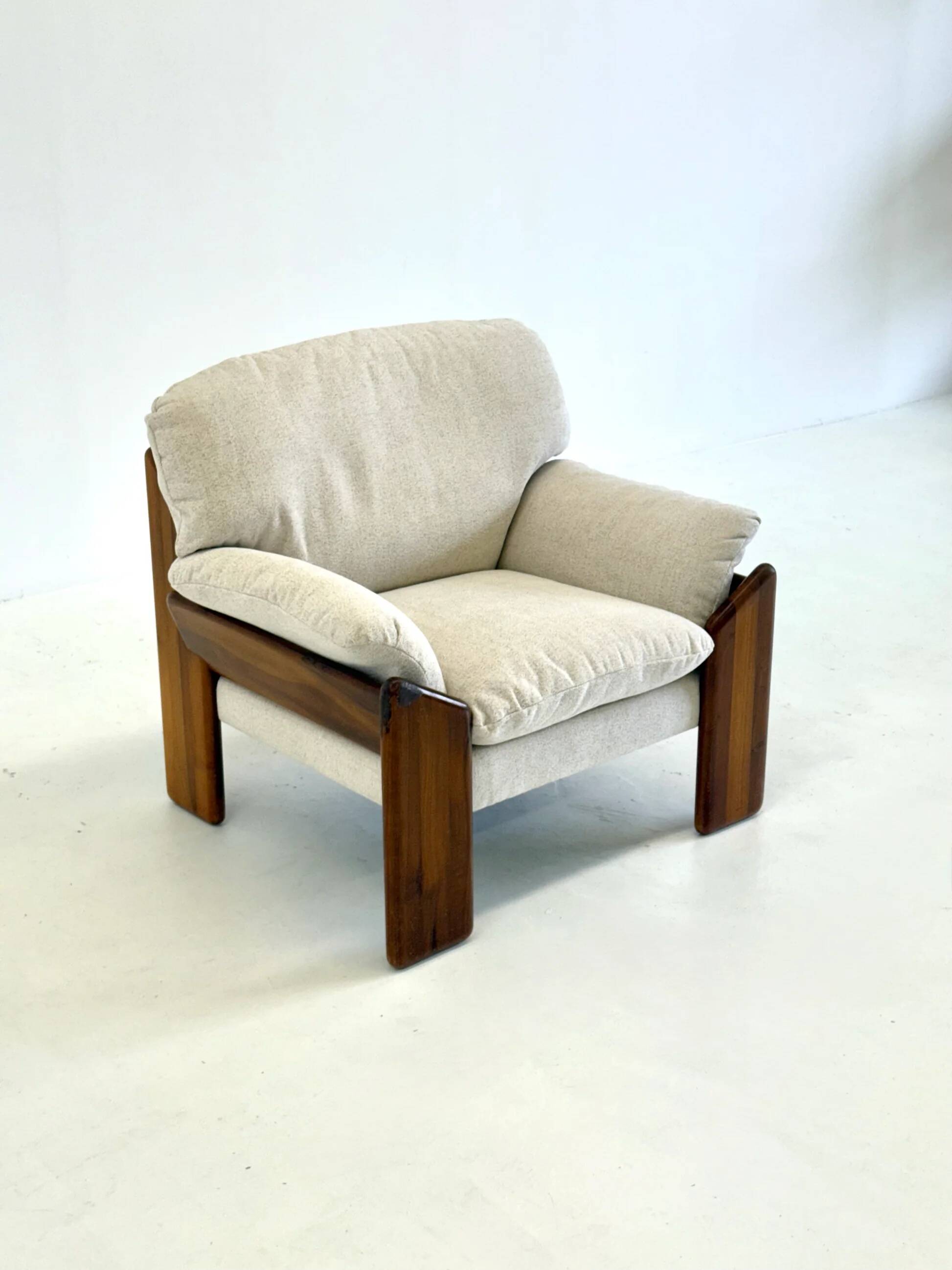 Fauteuil Sapporo crème de Mario Marenco pour Mobil Girgi