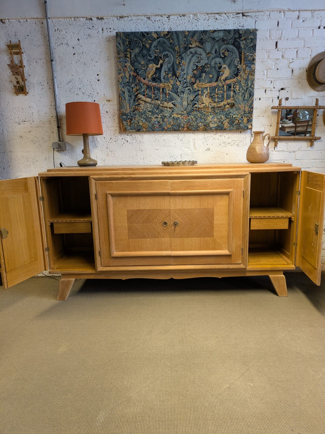Sideboard