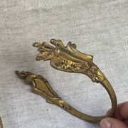Patères en bronze