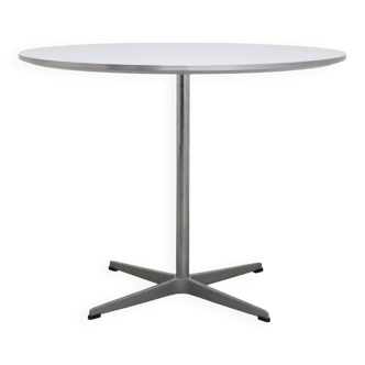 Early 'Circular' dining table by Arne Jacobsen for Fritz Hansen, 1976