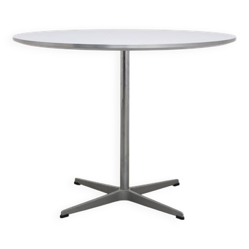 Early 'Circular' dining table by Arne Jacobsen for Fritz Hansen, 1976