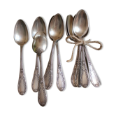 Box of 12 small spoons in vintage silver metal