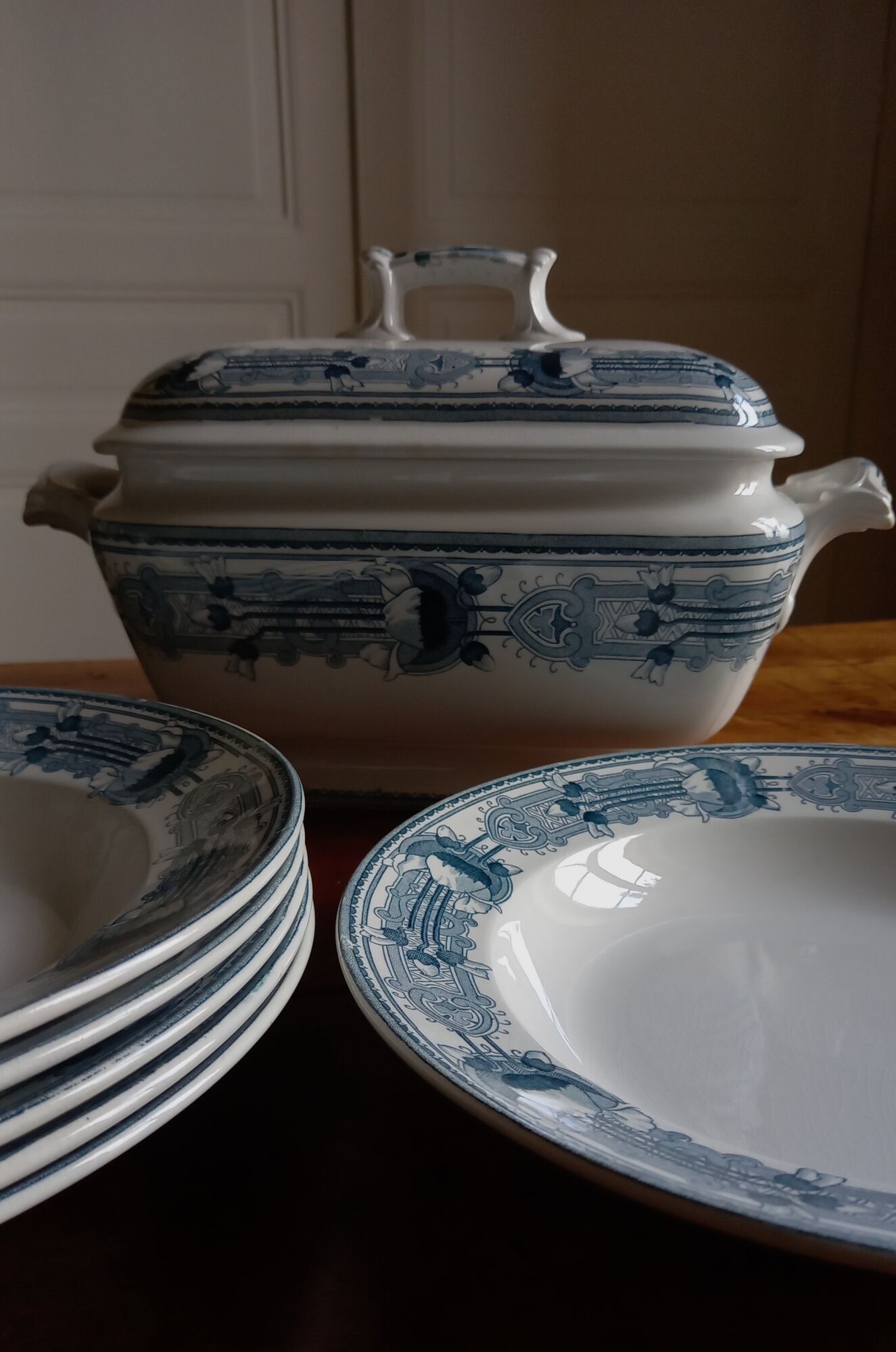 6 old hollow earthenware plates Terre de Fer Massena Creil Montereau (ø 25 cm)