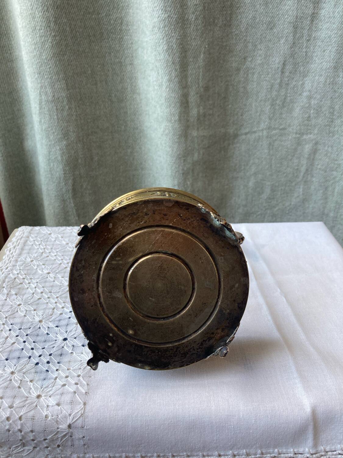 Vinaigriers ancien verre et métal ajouré