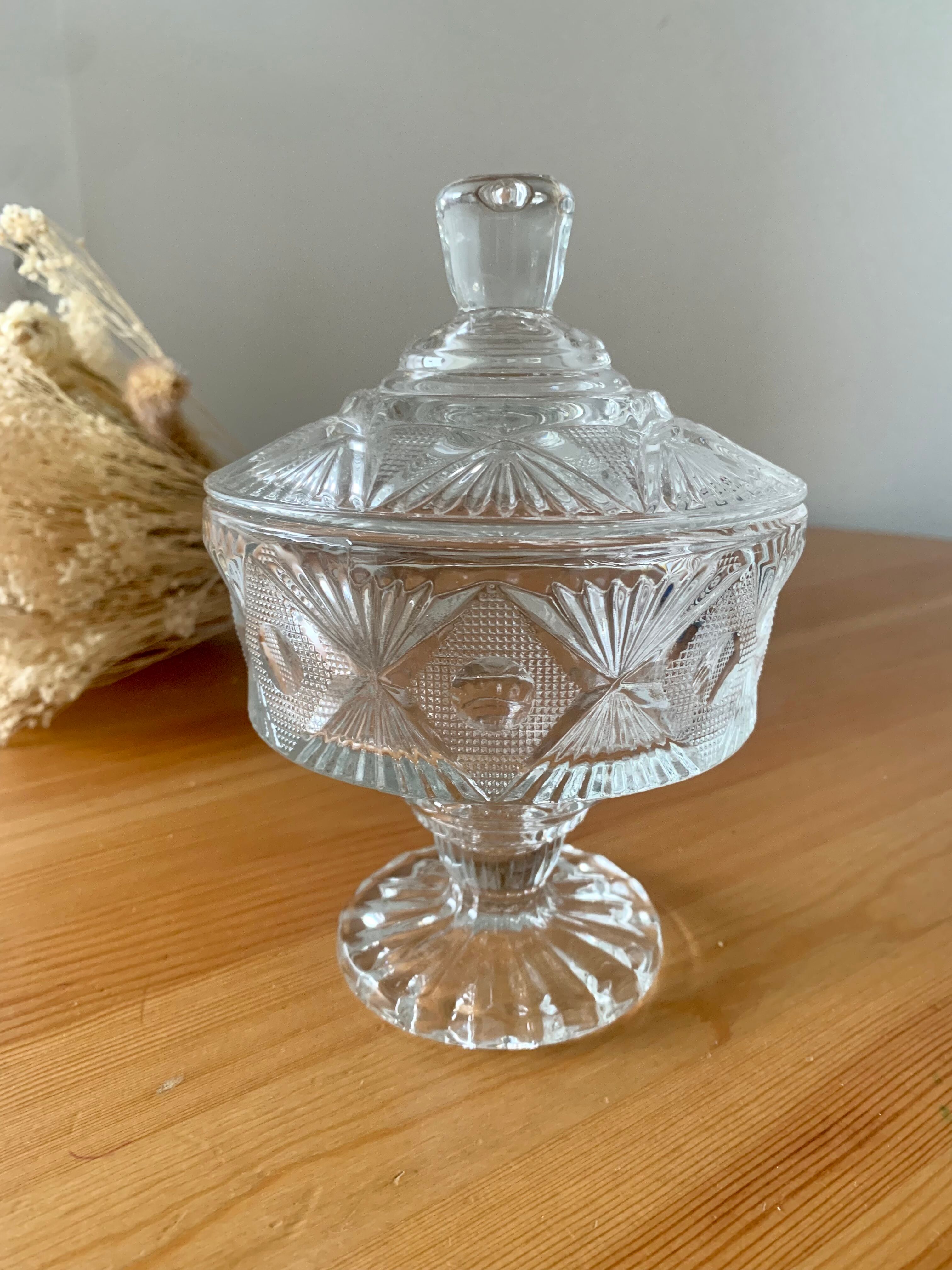 Crystal candy maker