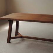 Grande table artisanale en chêne, France, vers 1970
