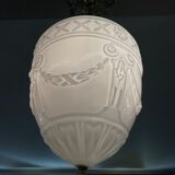 Opaline suspension