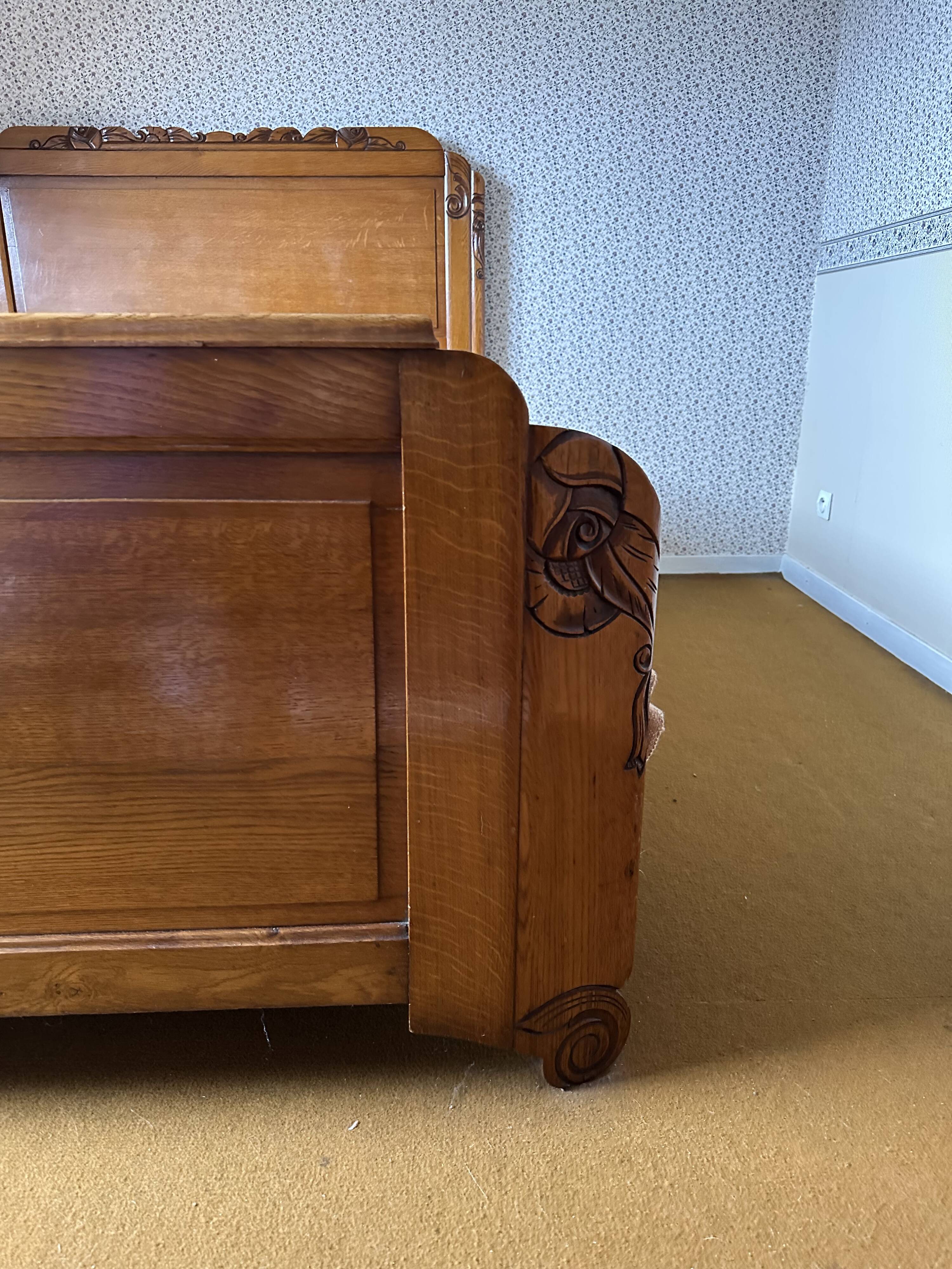 Large Art Deco bed for 2 people