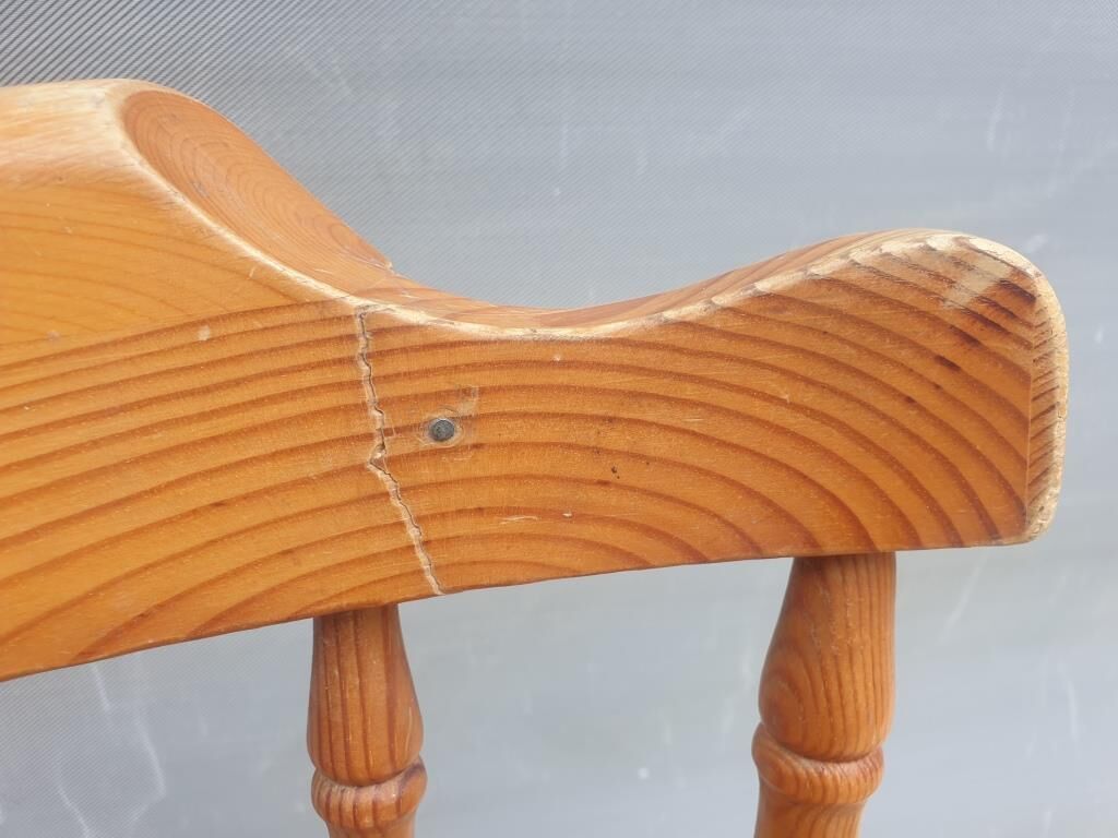 Trio Chairs Country Shaker