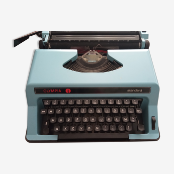 Machine à écrire olympia standard bleue pastel