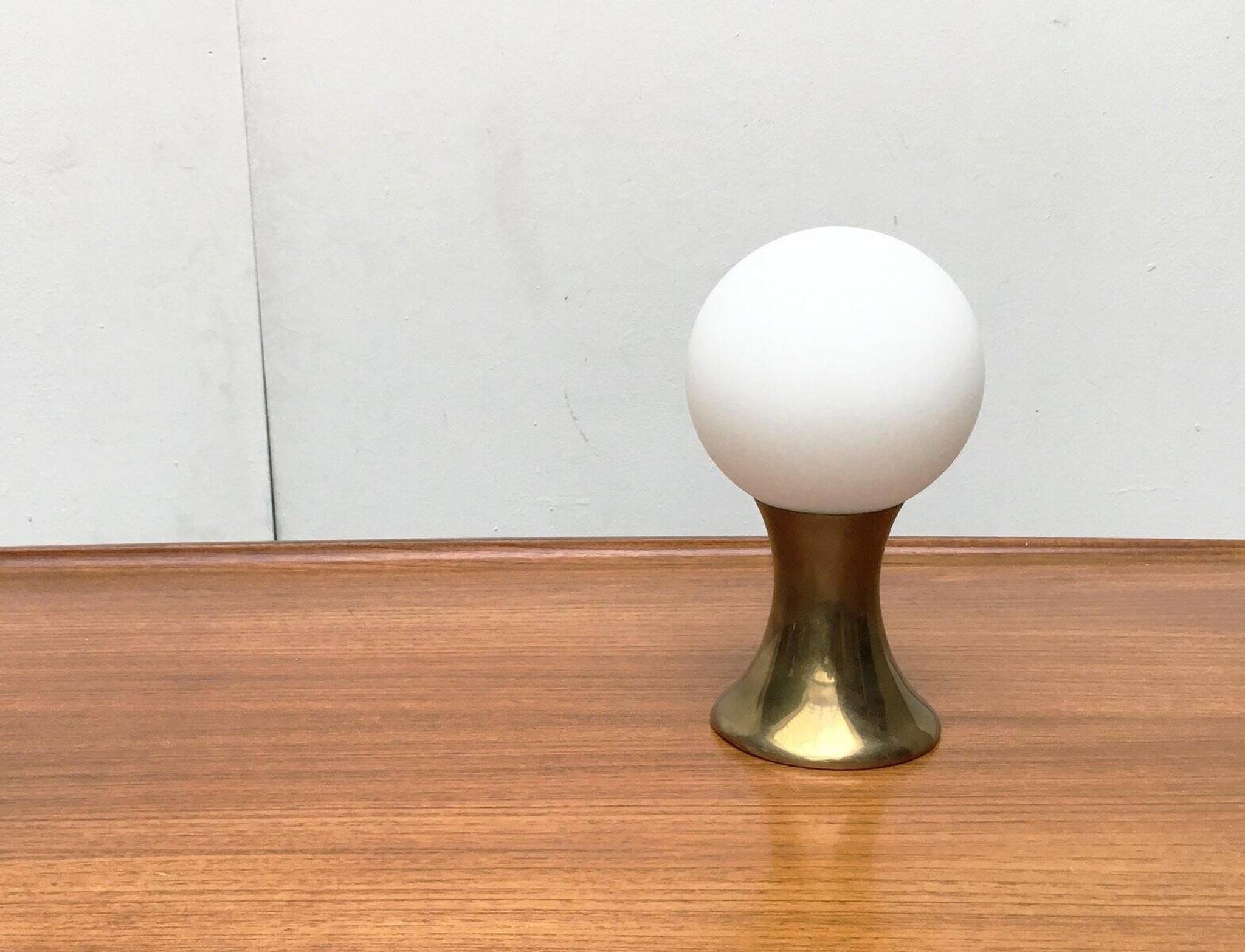 Lampe de table milieu du siècle