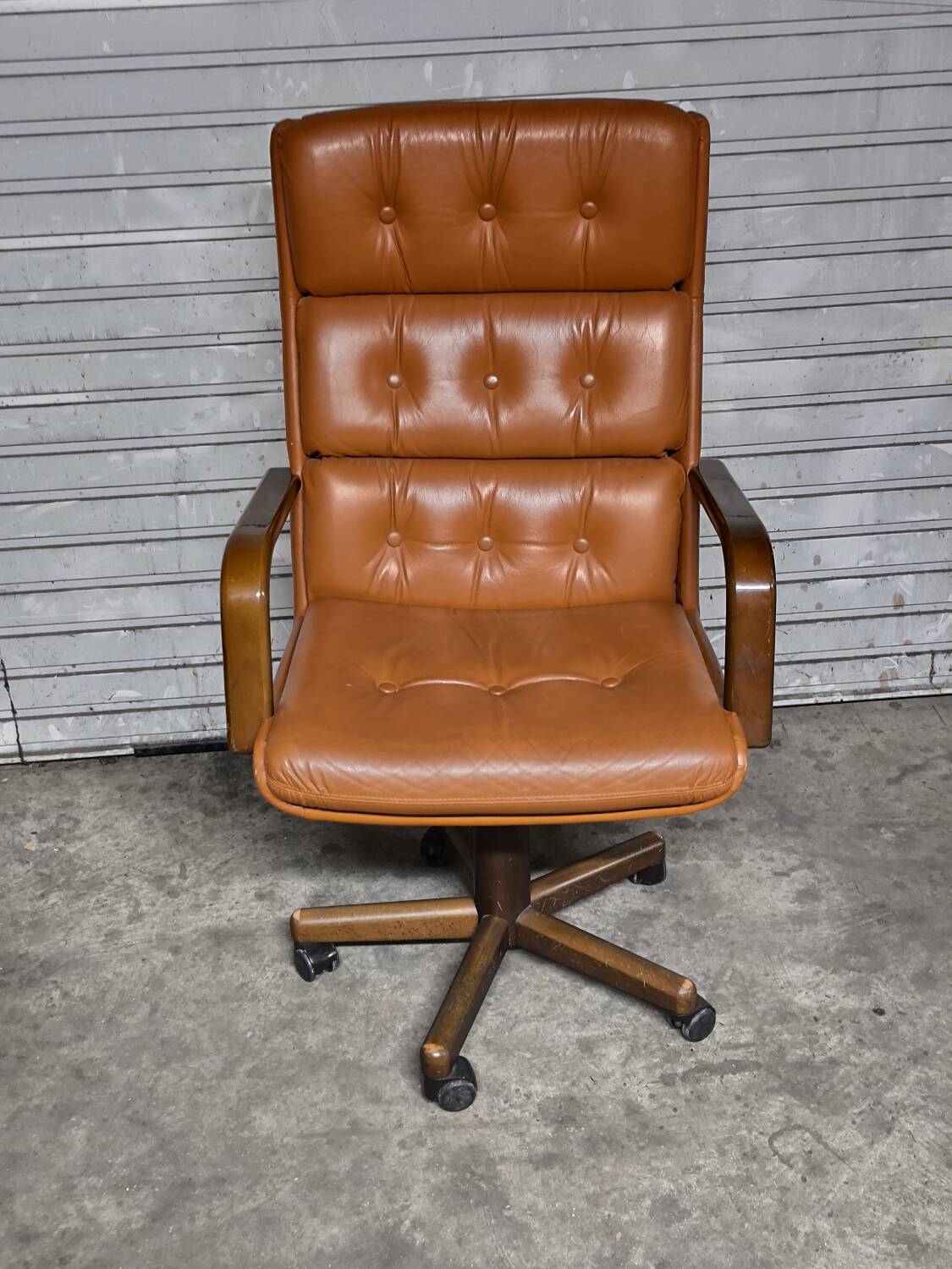 Vintage Knoll armchair