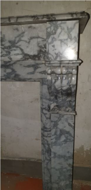 Fireplace modillon Napoleon III in gray marble of the nineteenth