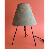 Tripod lamp