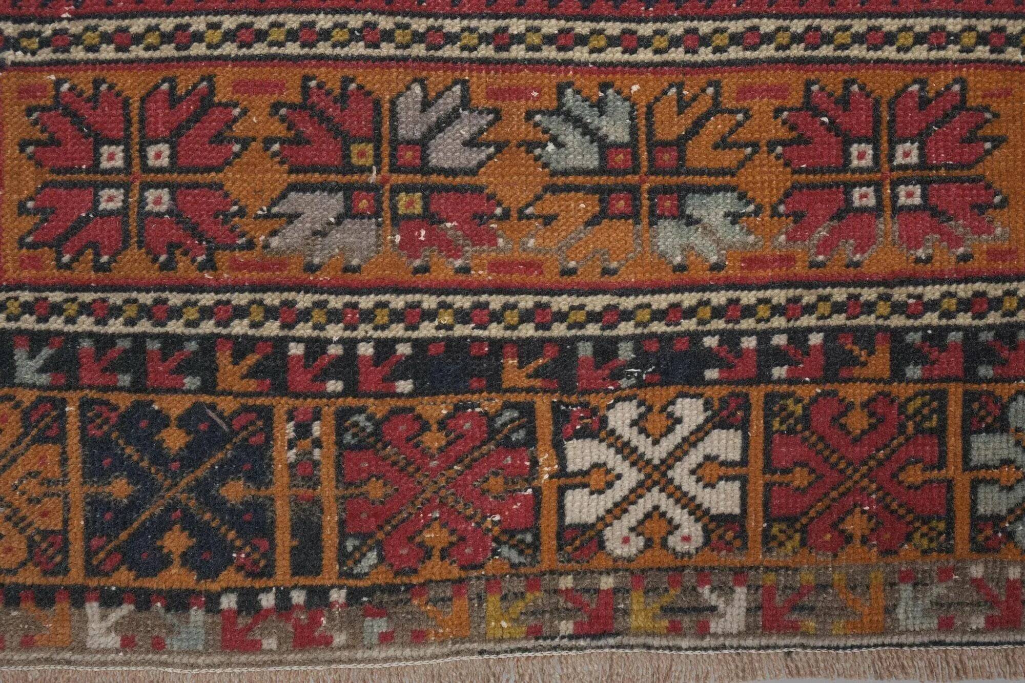 Vintage Turkish handmade rug 109x165 cm
