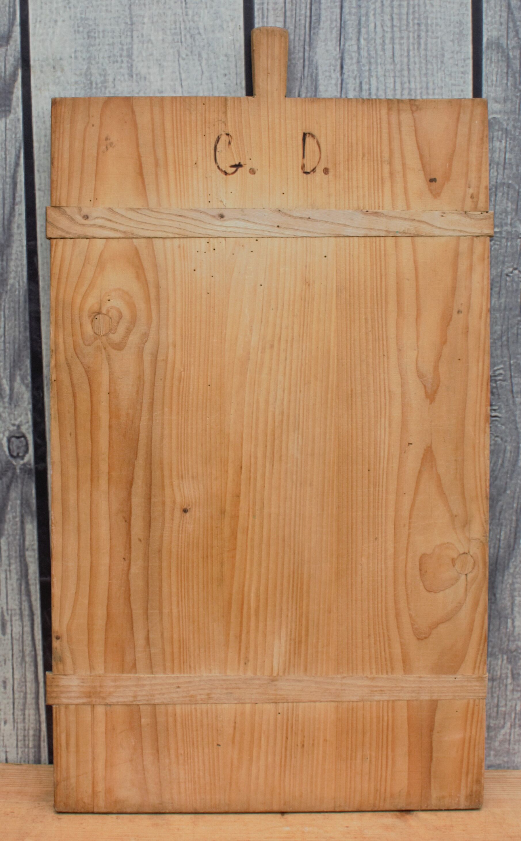 Vintage wooden cutting breadboard 7x 44.5 cm