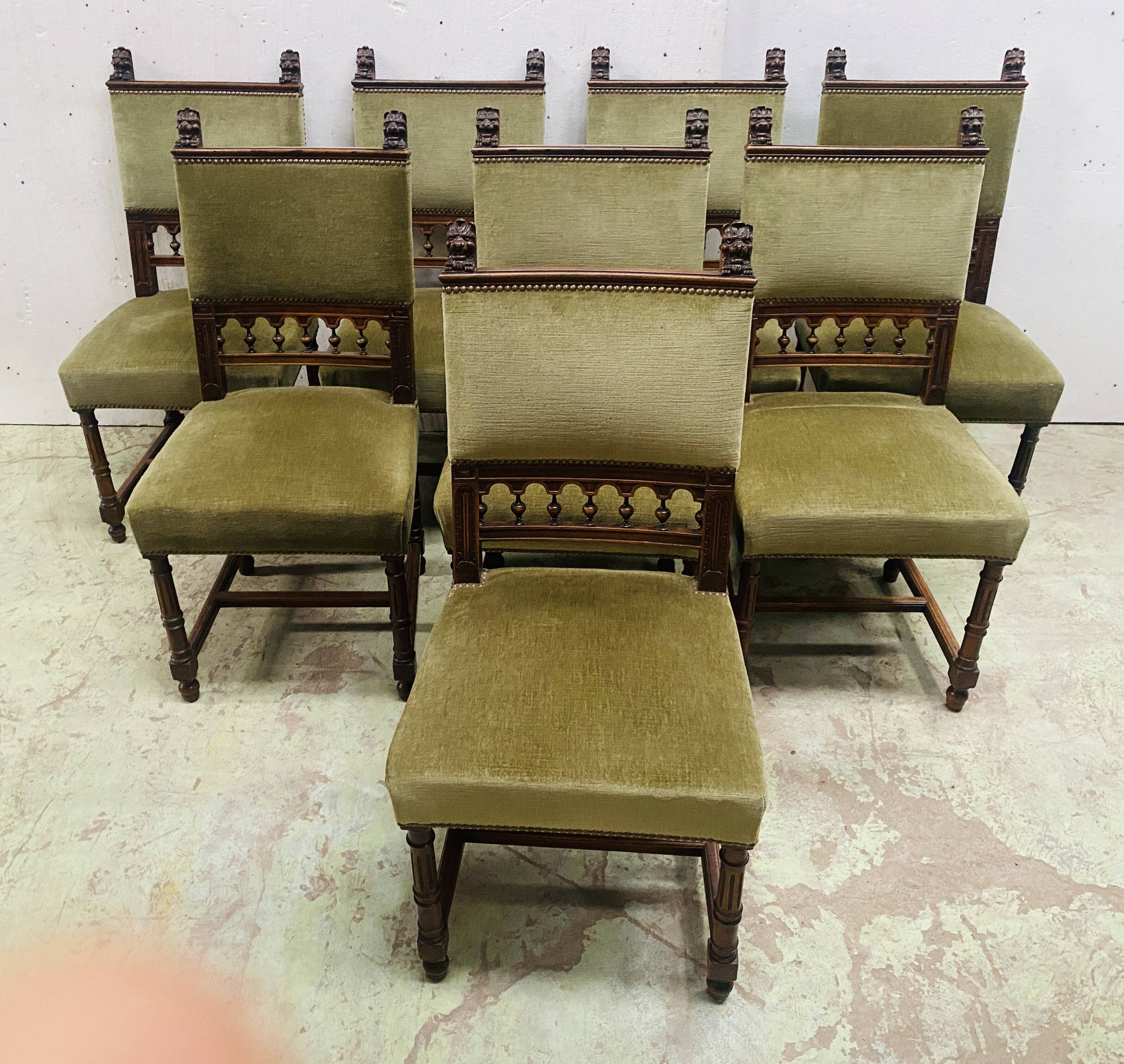 Set of eight Flemish chairs in solid walnut, 20th century