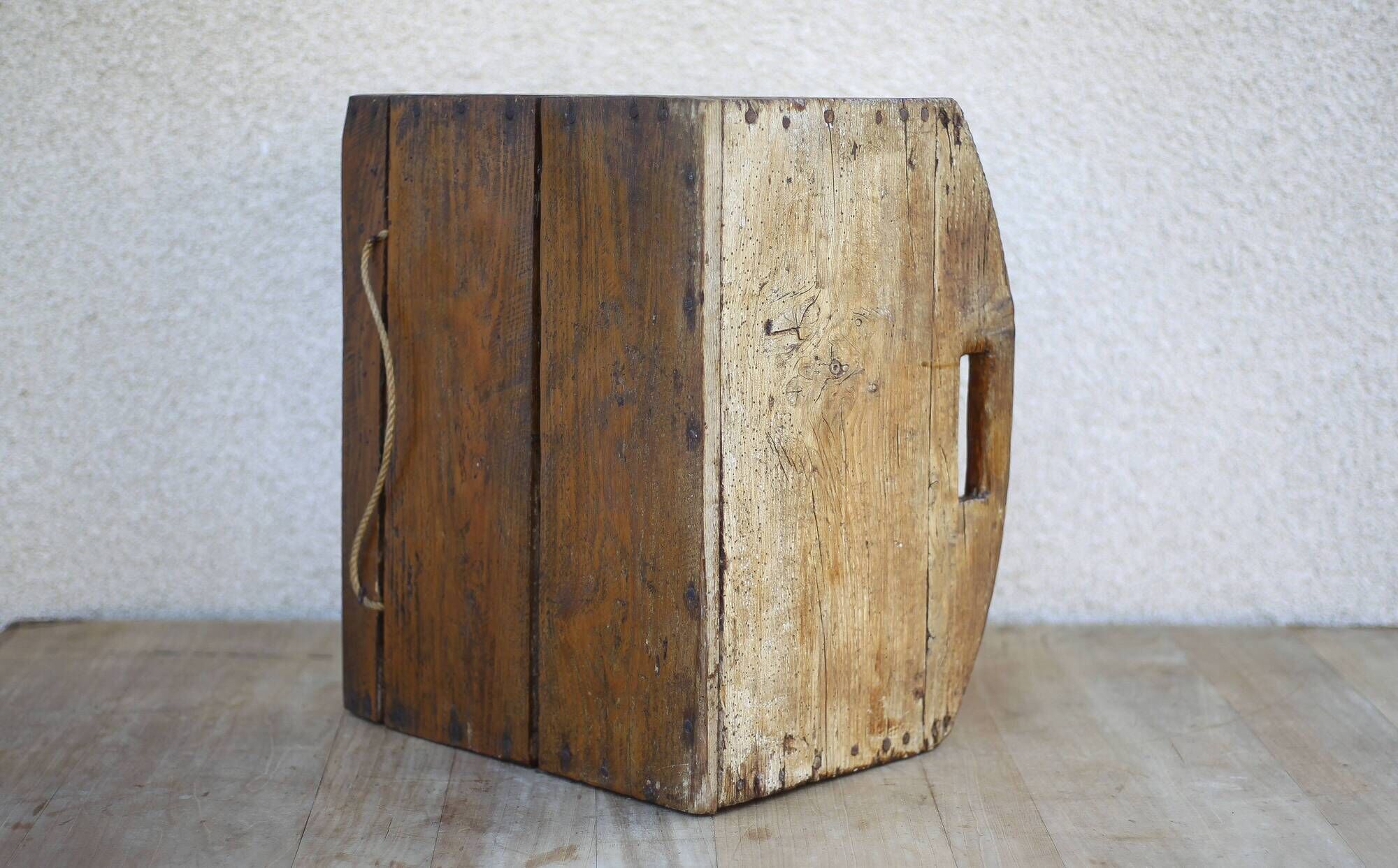 Wooden shelf, washerwoman's box, trade furniture, folk art