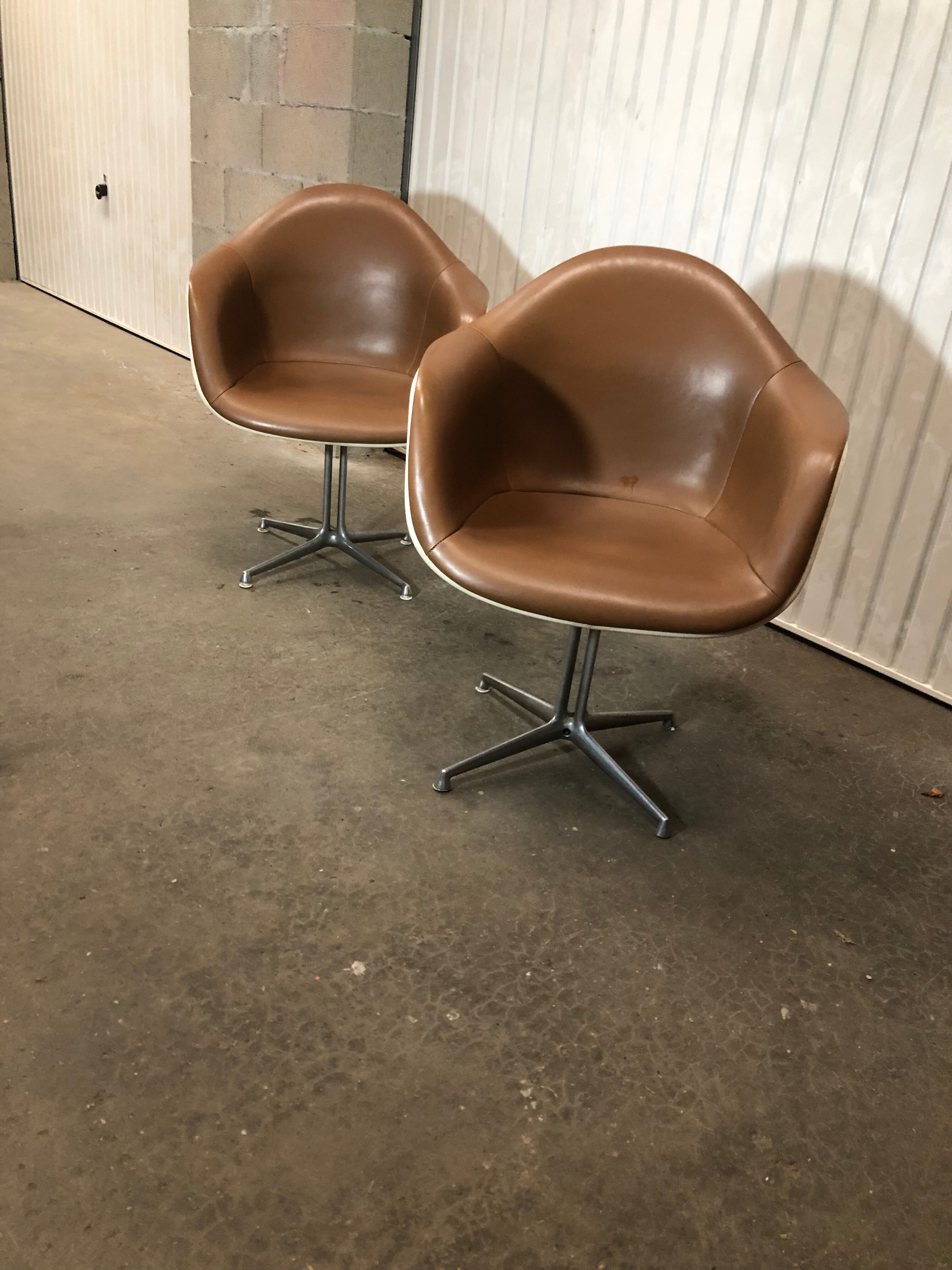 Pair of armchairs La Fonda design Charles Eames