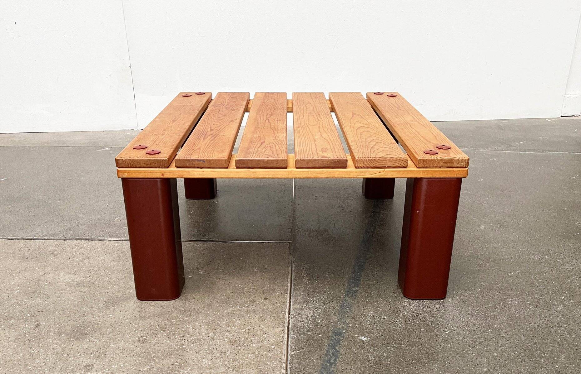Table basse vintage en pin massif et plastique pour canapé d'extérieur, années 1970