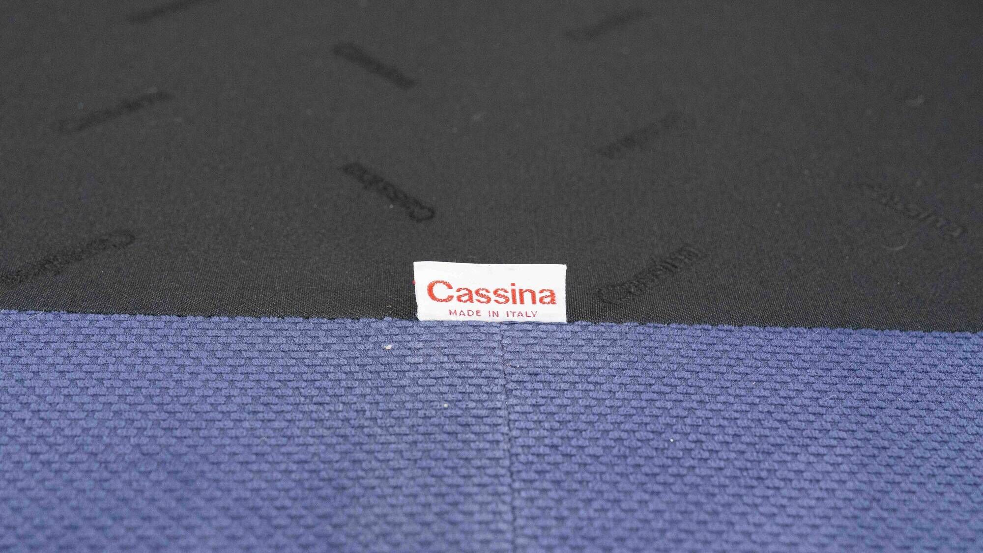 Cassina Maralunga 2-seat Sofa by Vico Magistretti