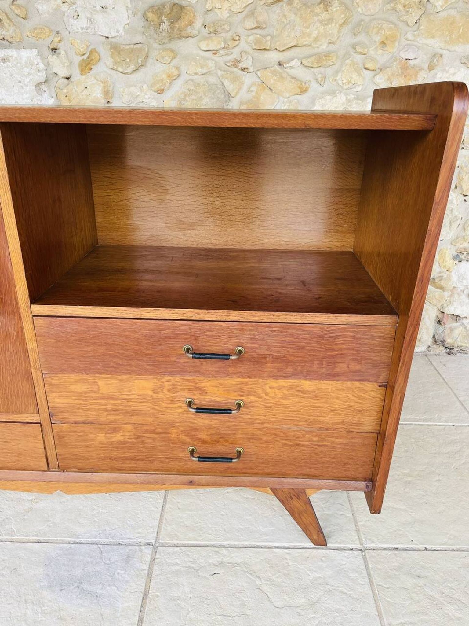 Oak storage unit, splayed legs circa 1950s