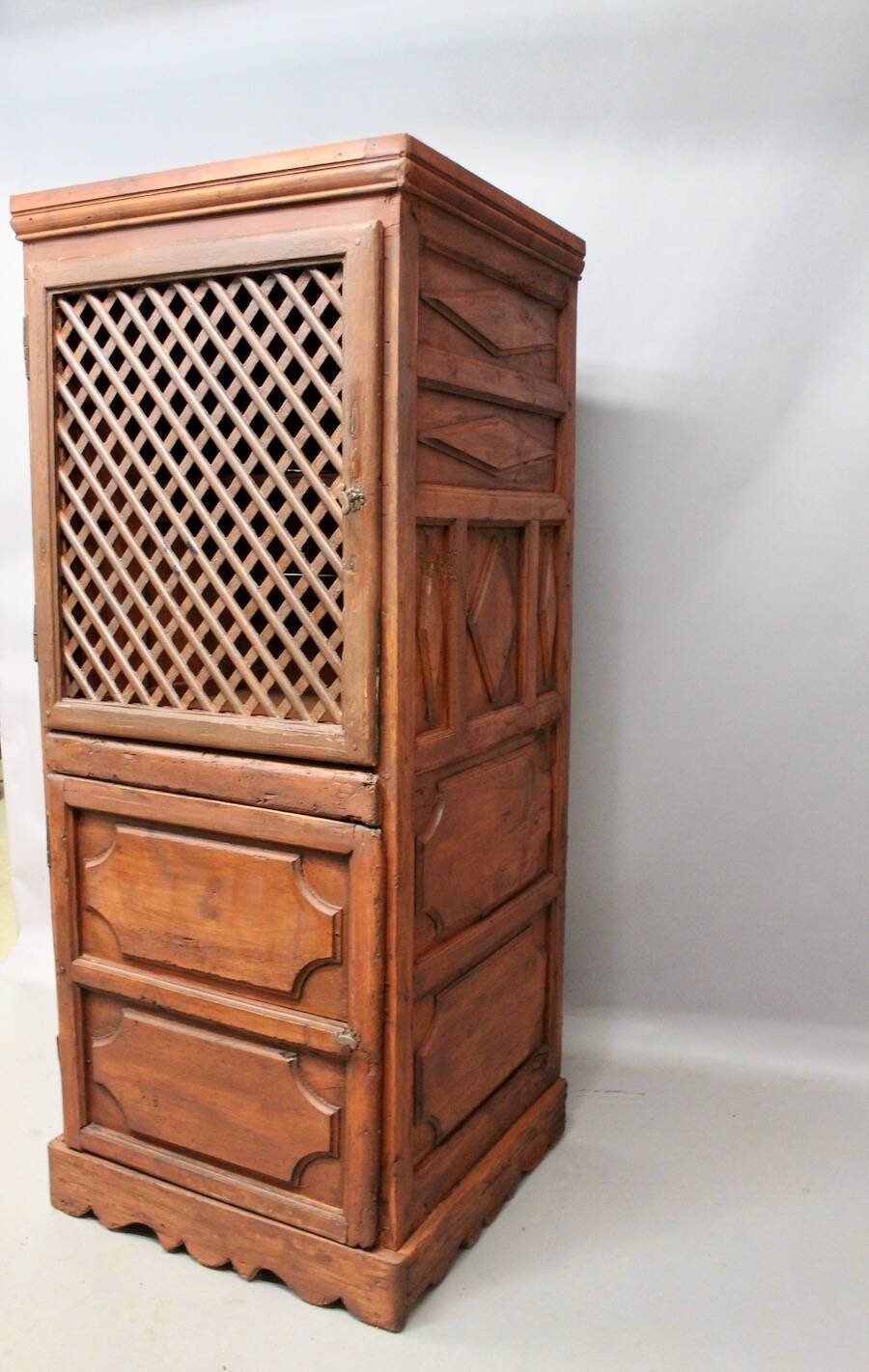 Meuble deux corps catalan XVIIIème