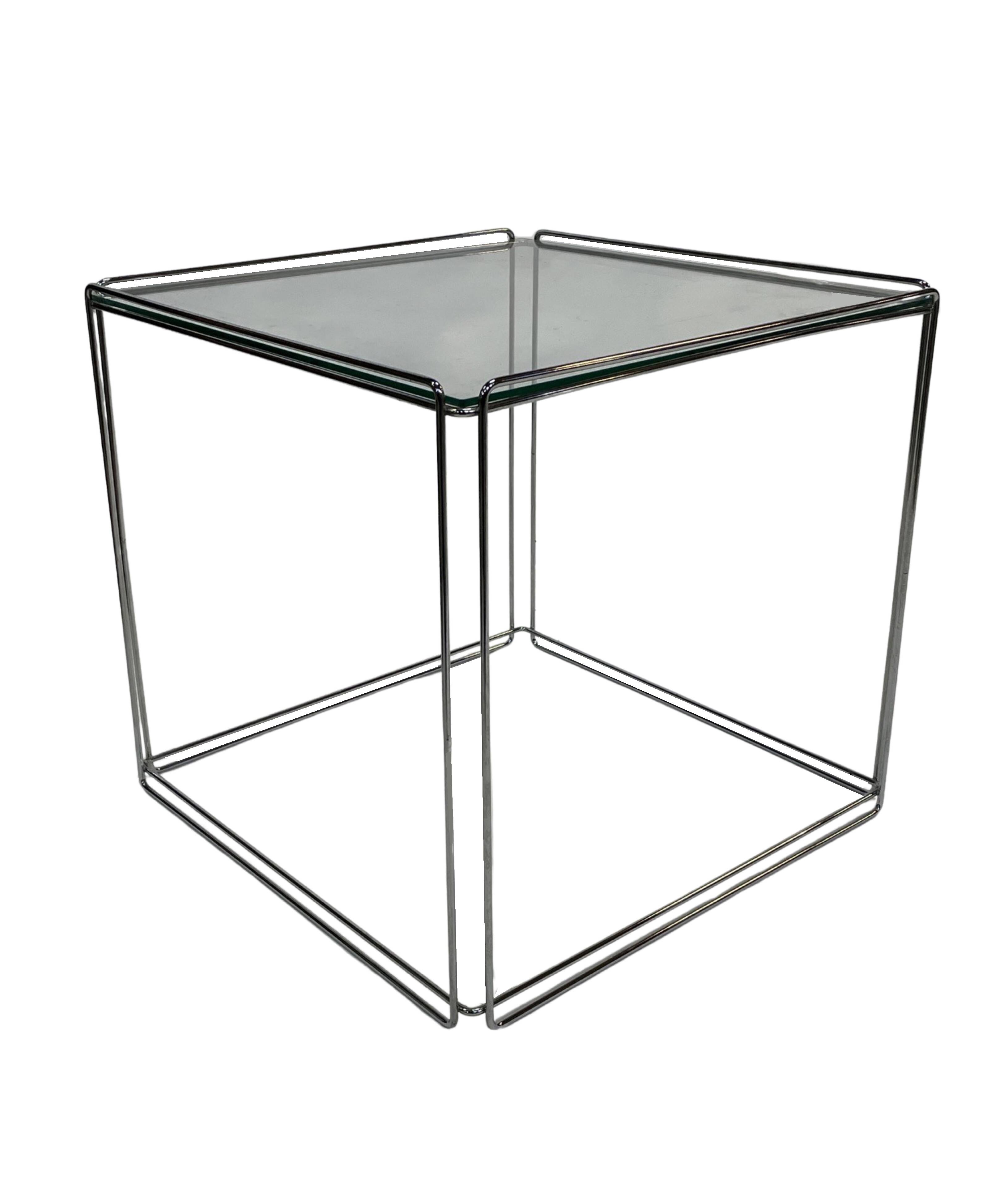 Table d'appoint de Max Sauze, éditée par "isocèle" Design