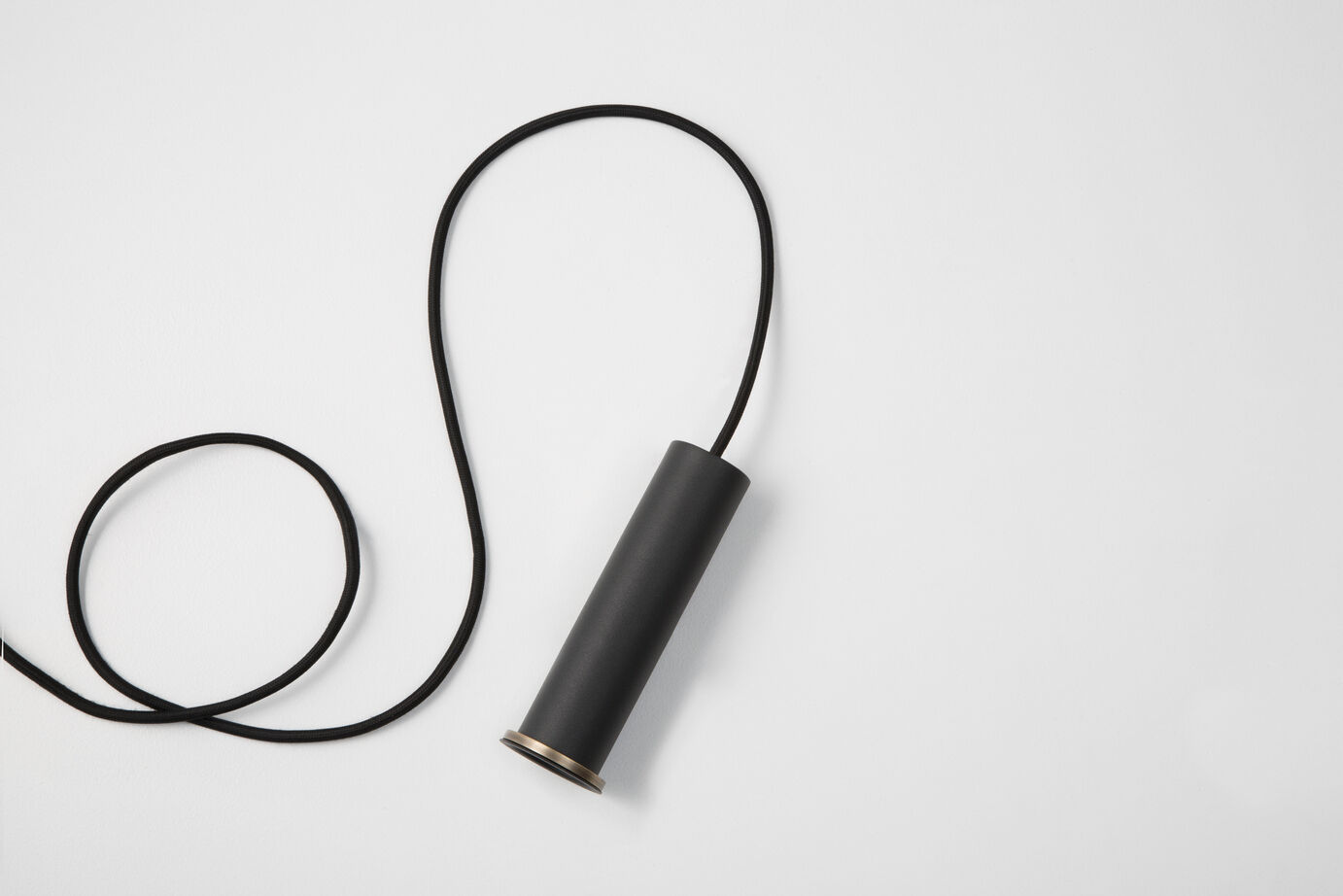 Black tube suspension