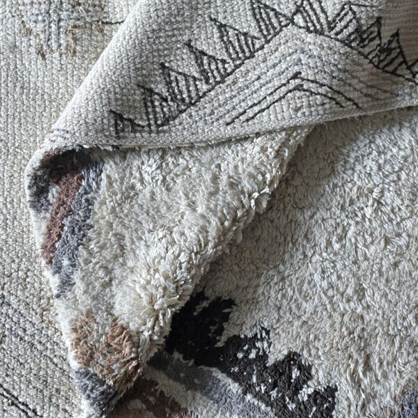 Tapis berbere 120x180 cm blanc motifs colorés