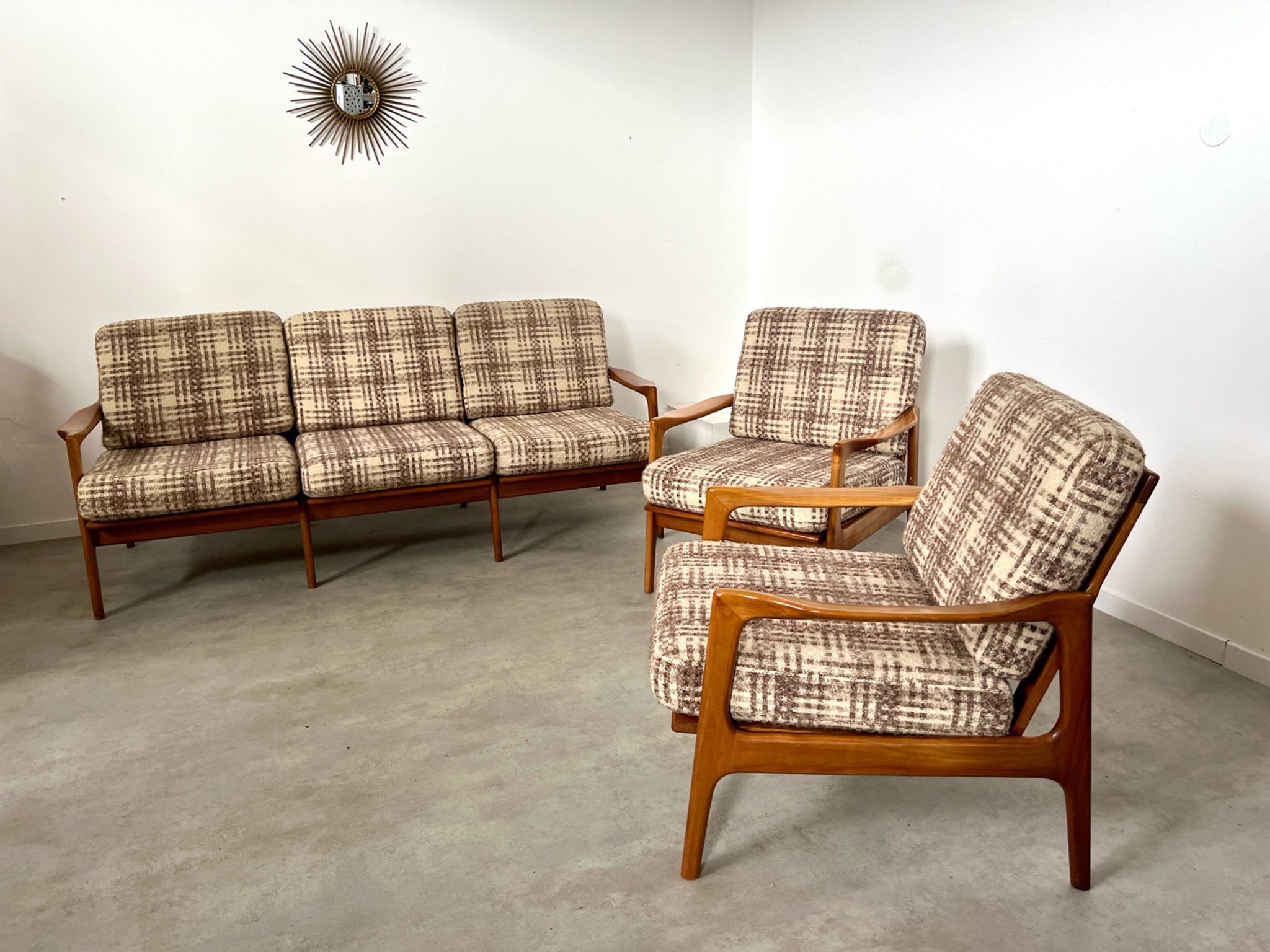 Lot armchairs and sofa 60 years Scandinavian design in vintage blond teak