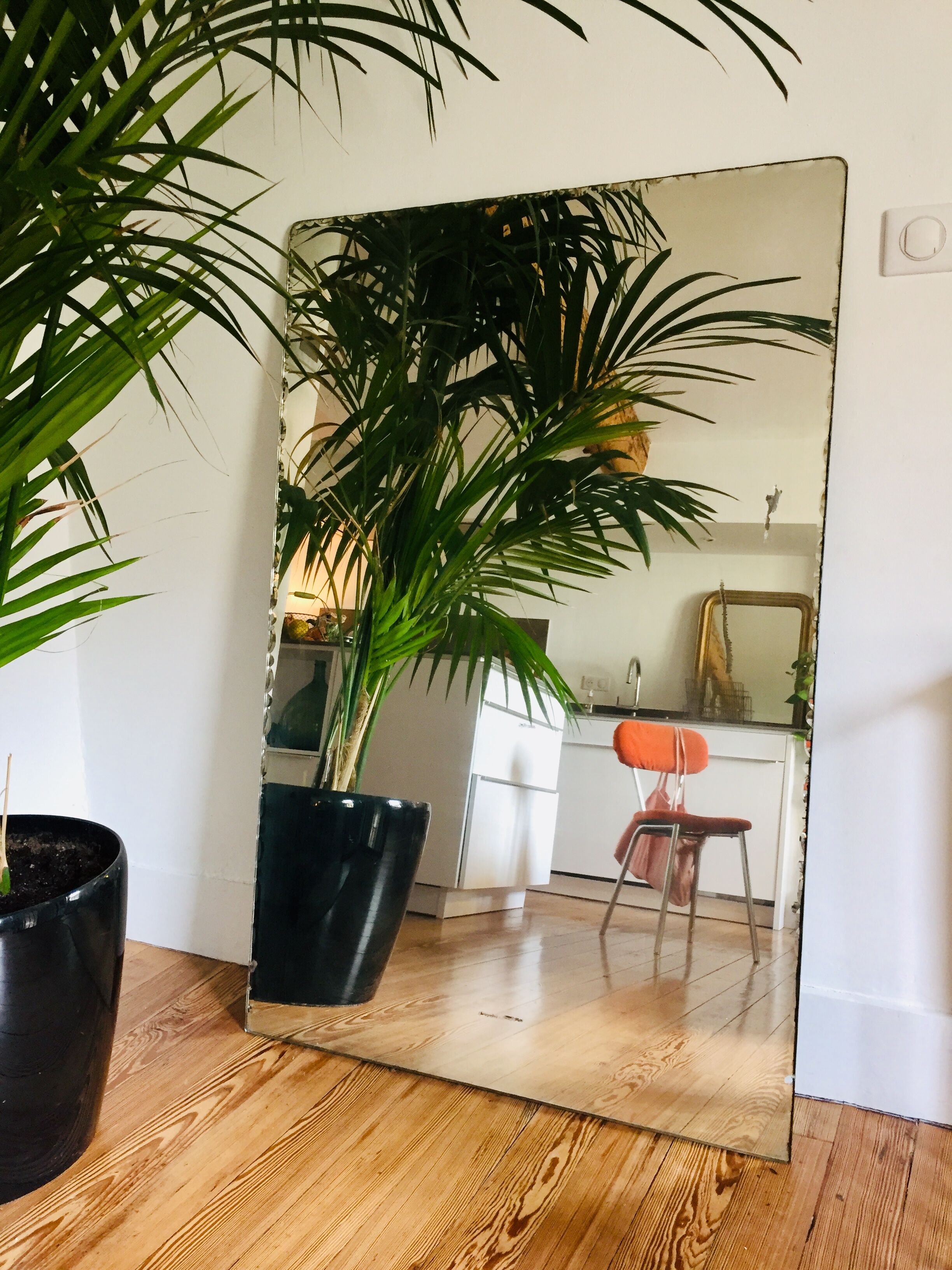 Bevelled mirror 85x130cm