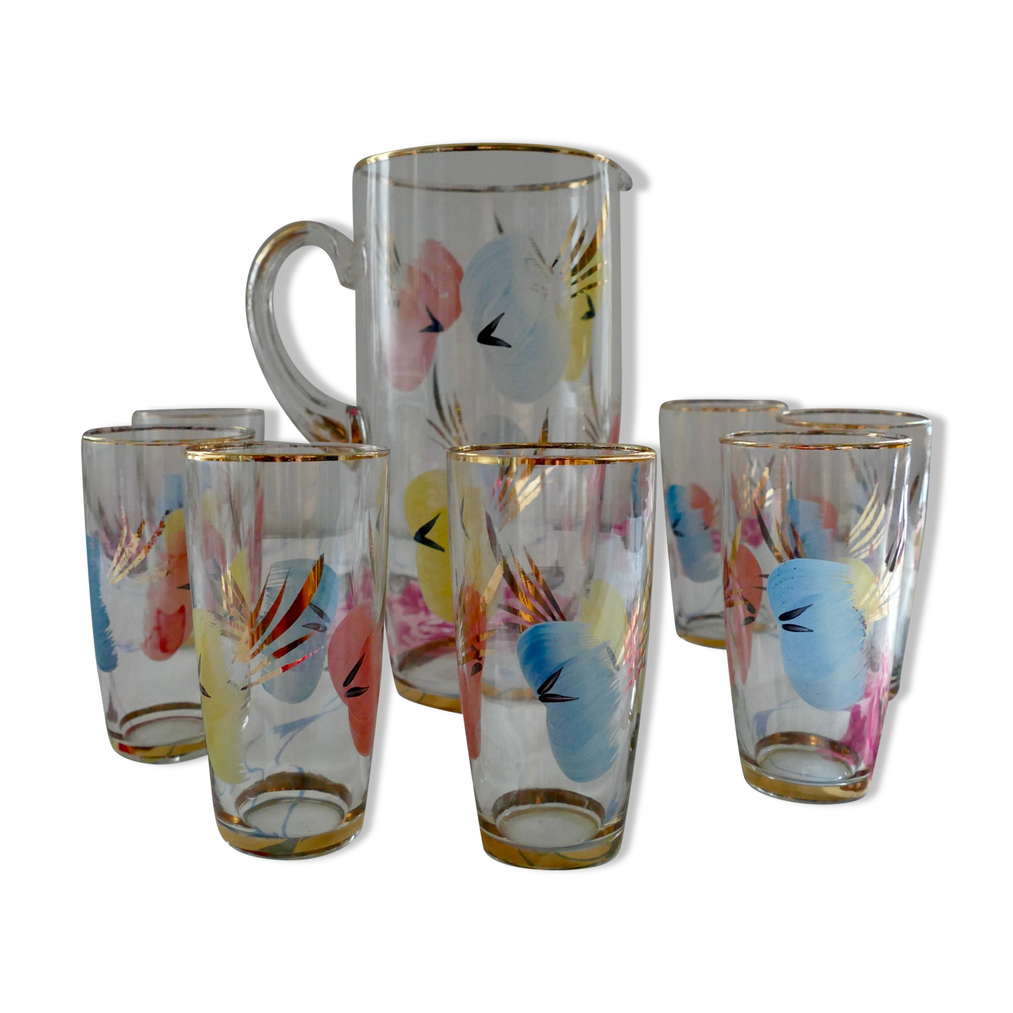 Service glasses and carafe