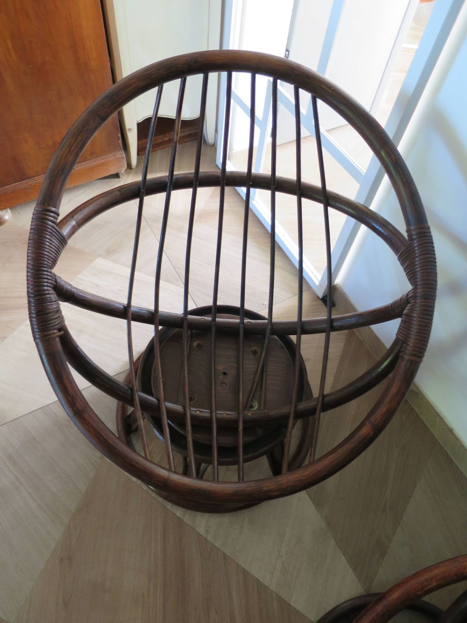 Vintage set of 2 swivel chairs in bamboo and rattan - Papasan shape