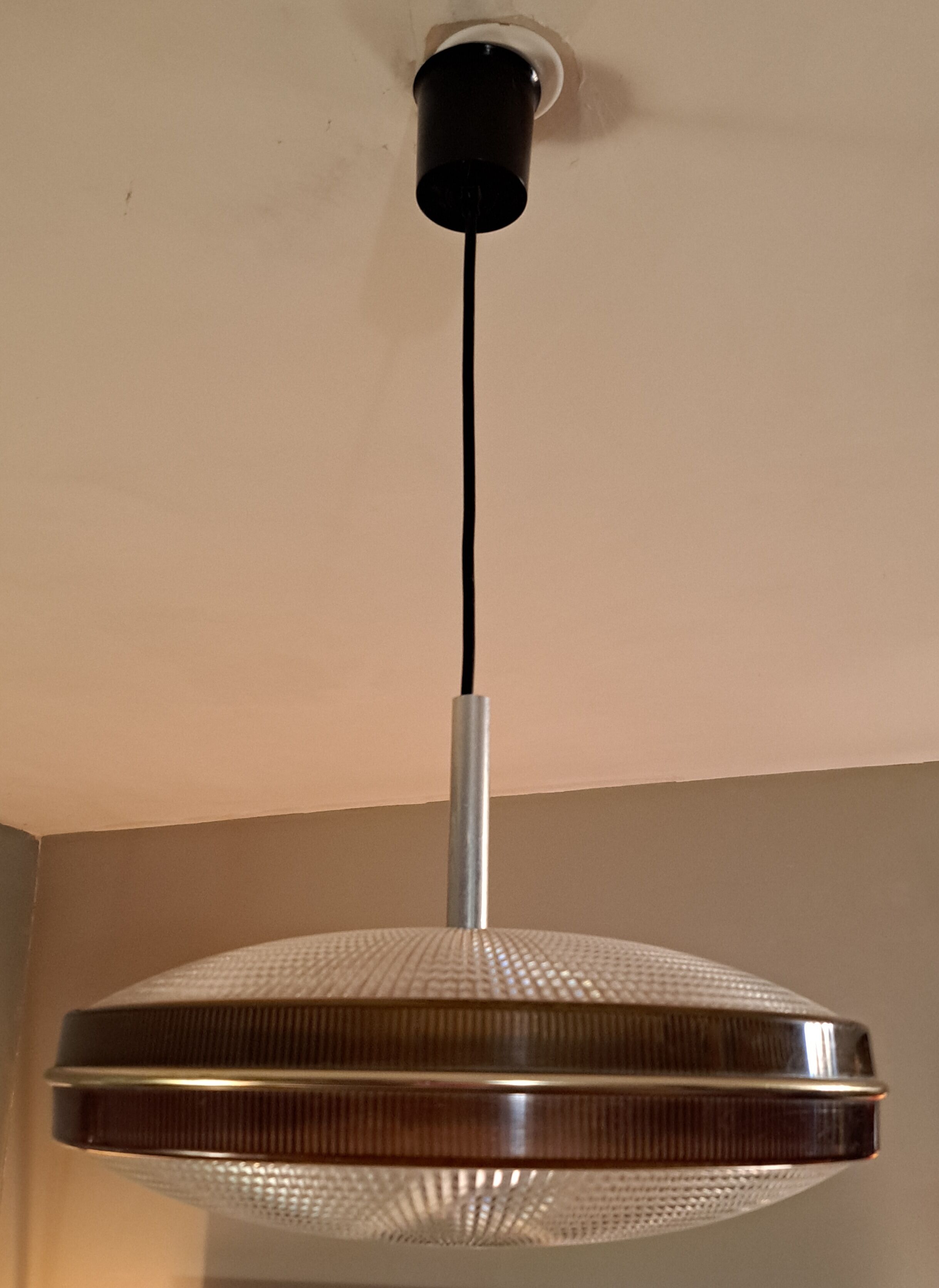 Suspension ufo space-age 1960-1970