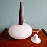 Scandinavian pendant light in teak and white opaline, Louis Kalff, Philips, 1960.