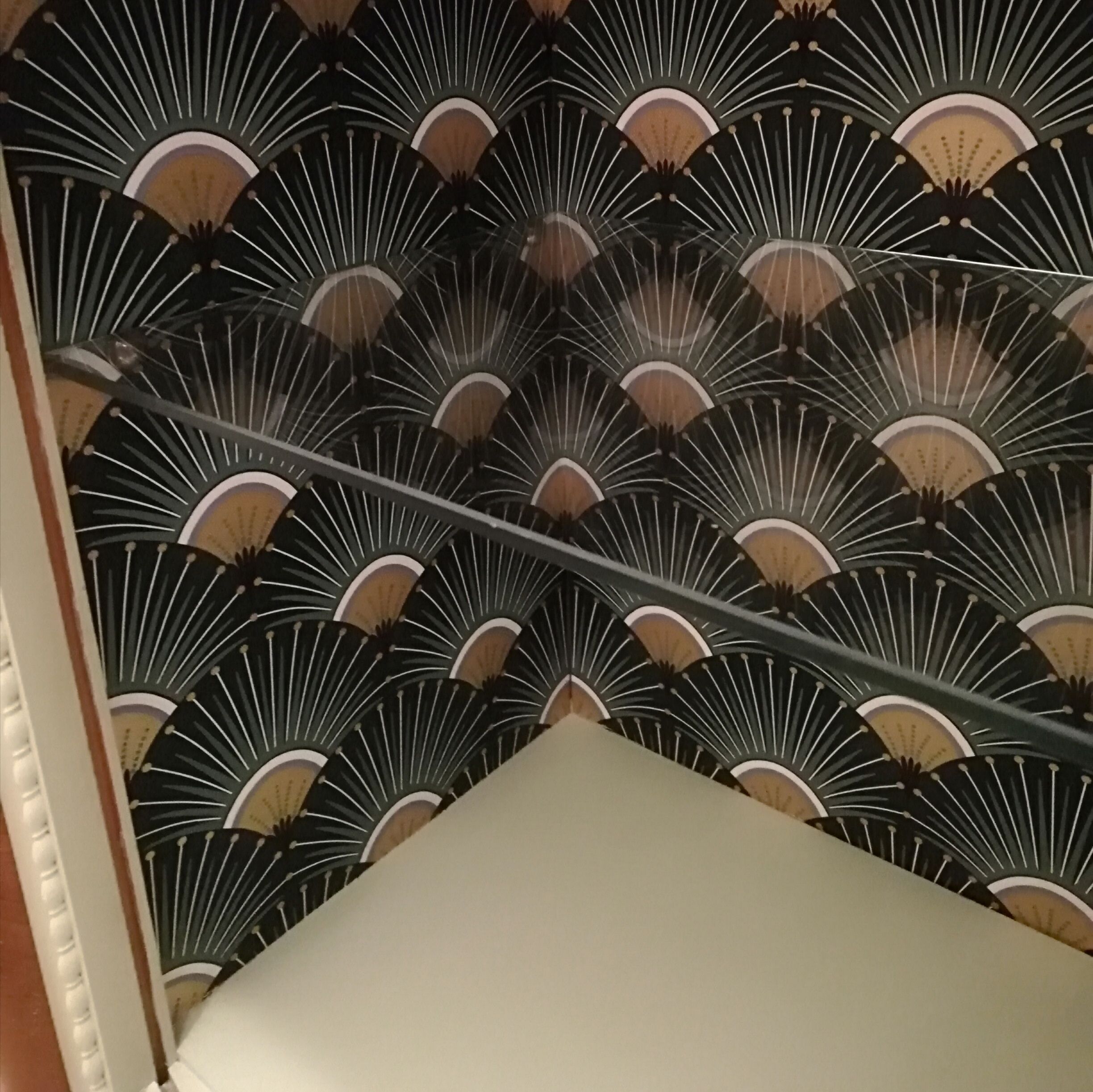 Enfilade feet compass in Scandinavian style