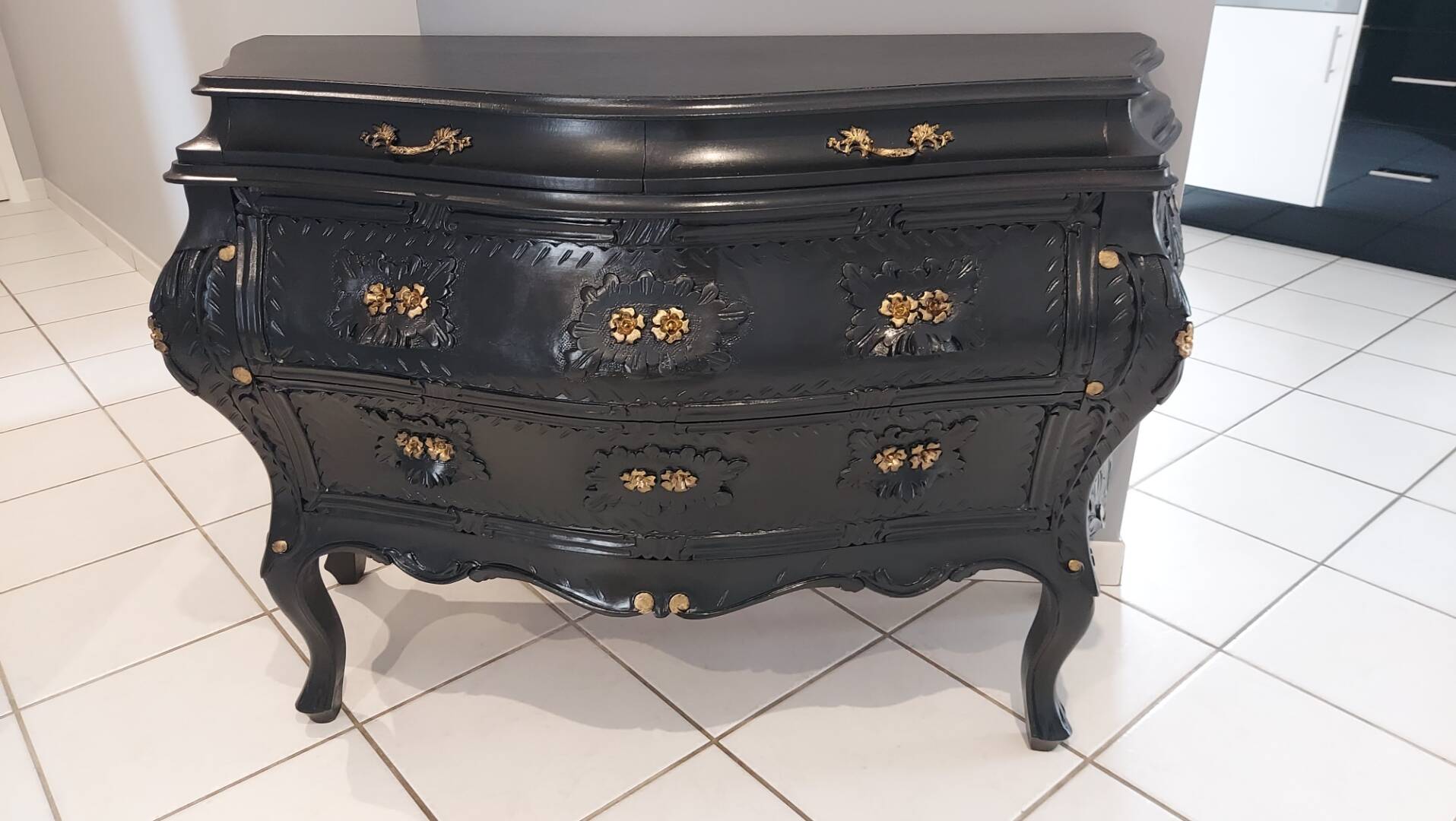 Louis xv style tomb chest of drawers
