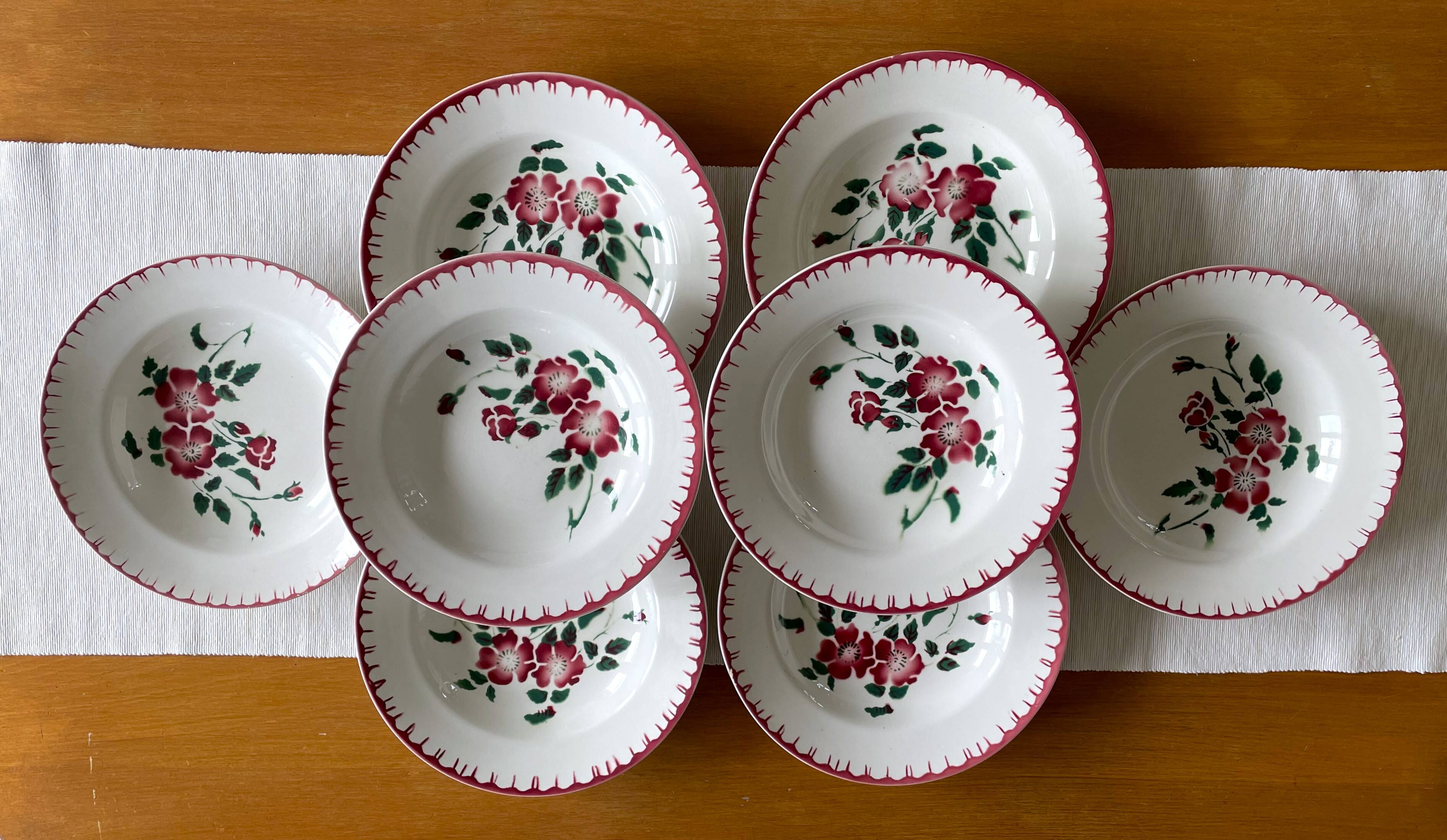 8 antique deep plates in Sarreguemines earthenware.