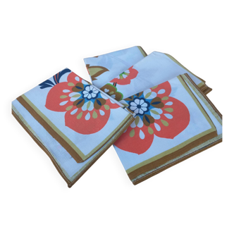 Serviettes de tables vintage neuves