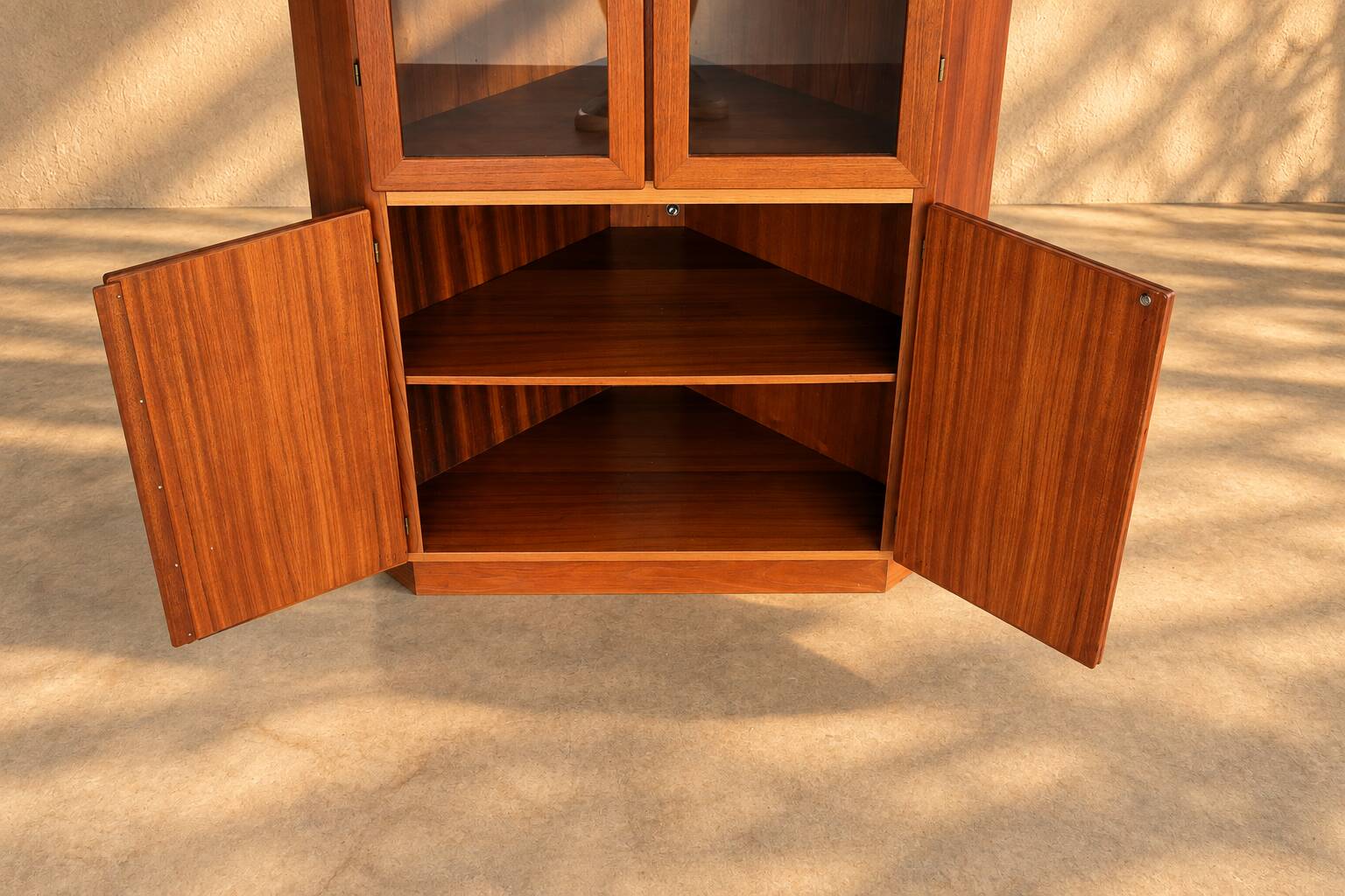 meuble mural vintage | armoire d'angle | buffet