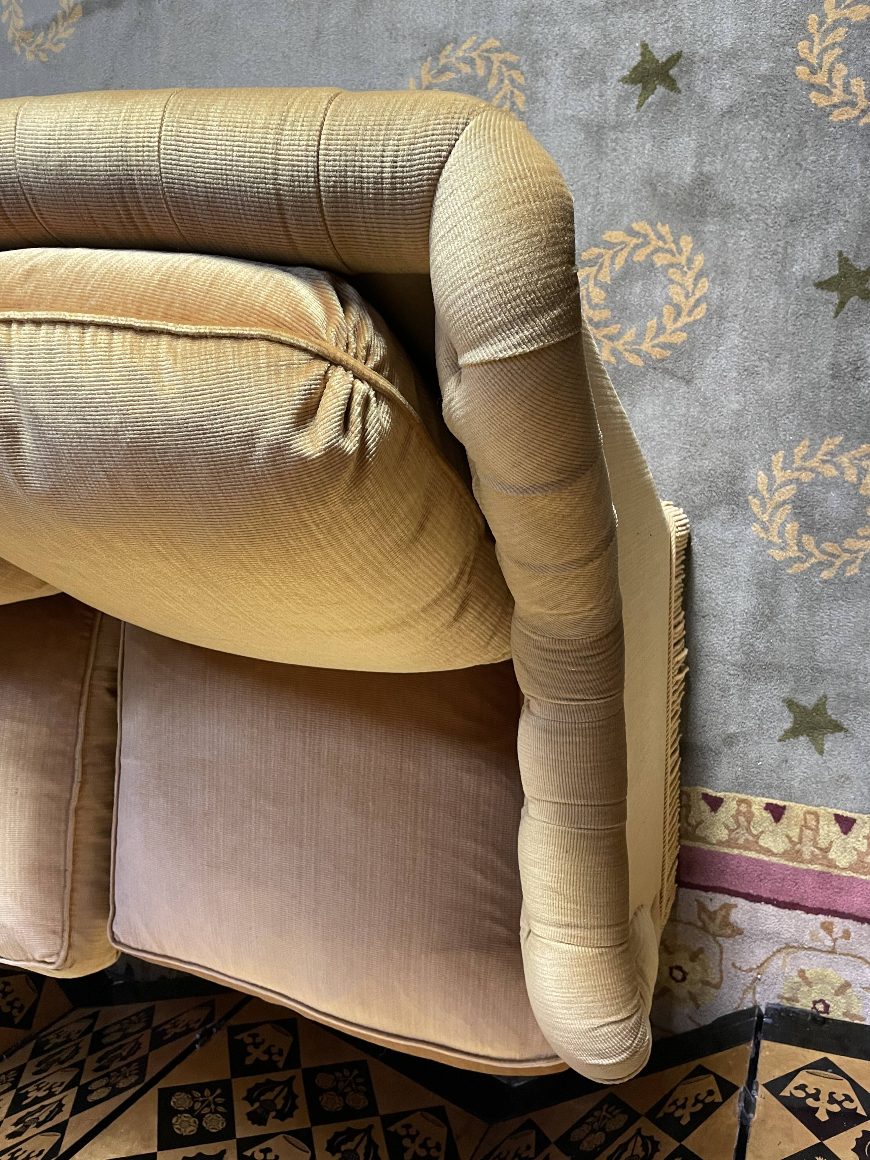 Gold velvet toad sofa