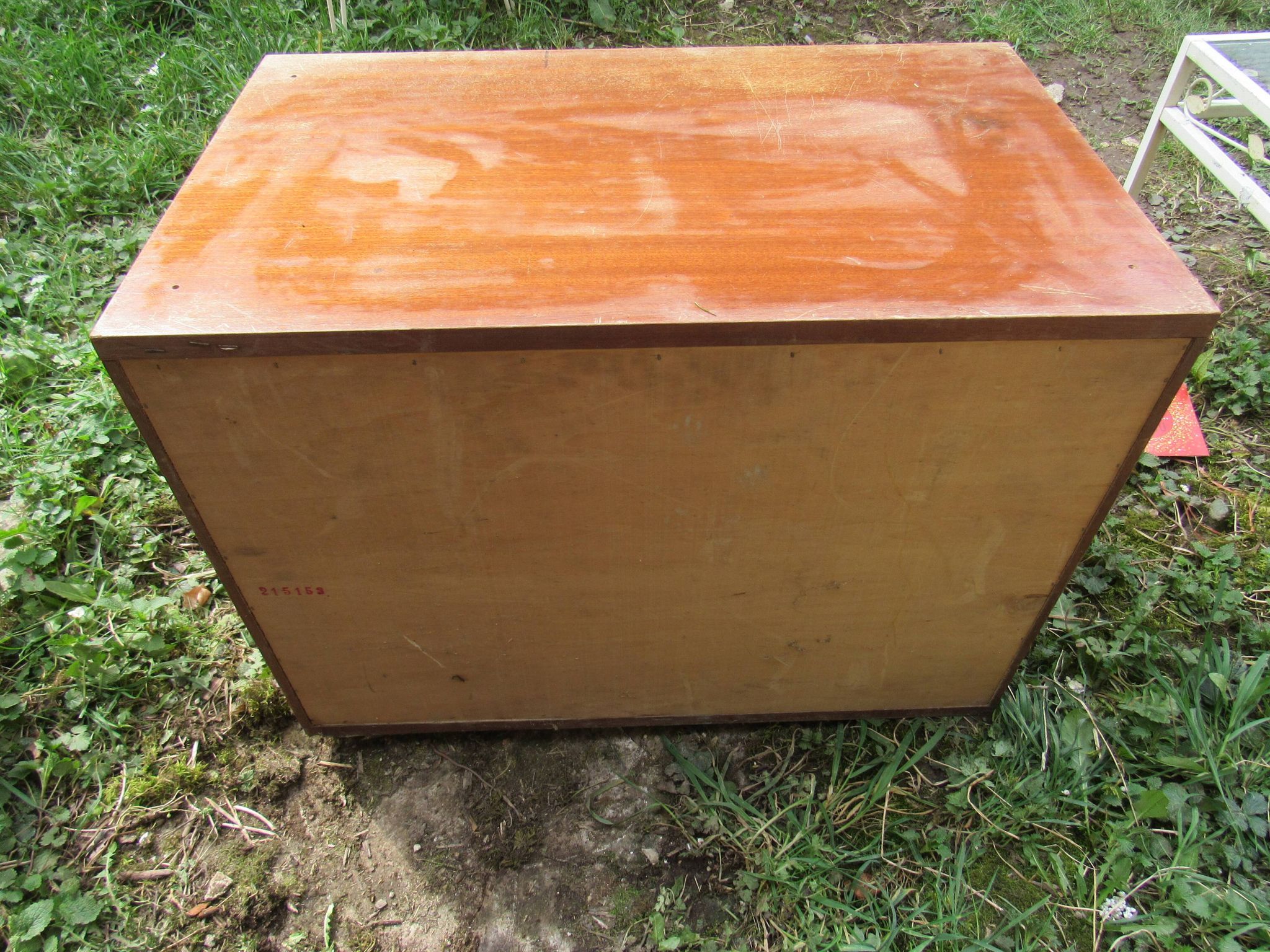 Low chest of drawers