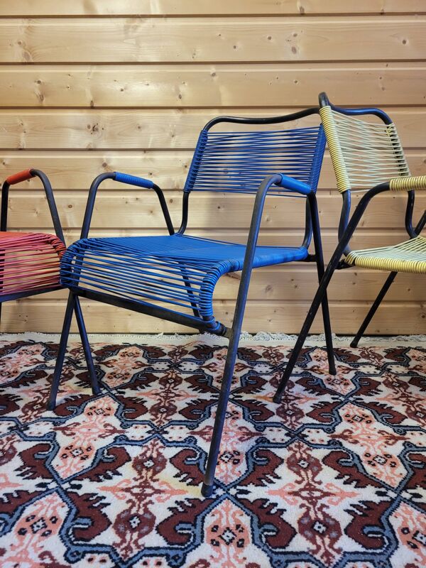 Ensemble assises scoubidou