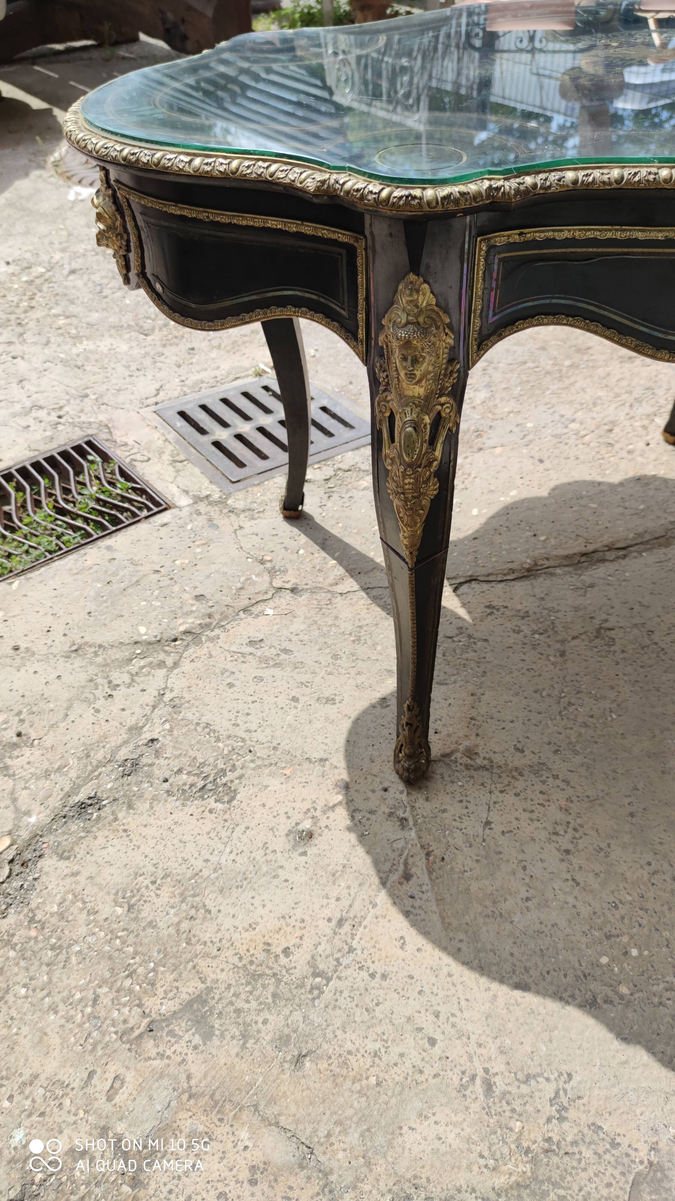 Table desk middle marquetry called "Boulle" napoleon III era
